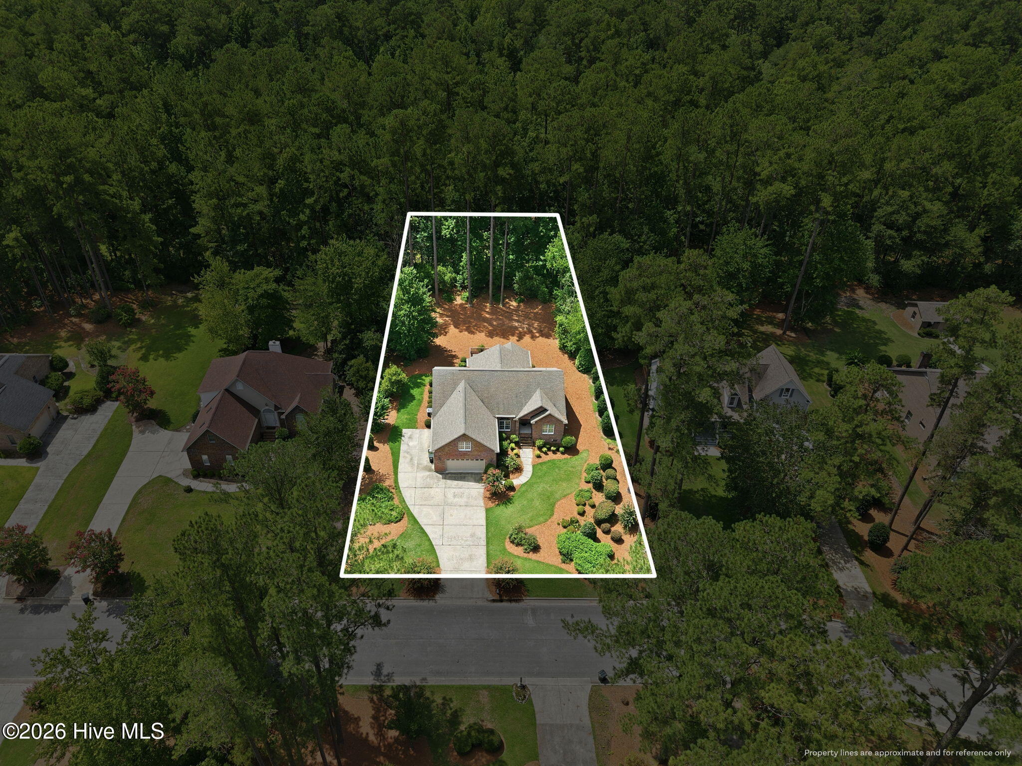 116 Saint Andrews Circle Property Photo 2