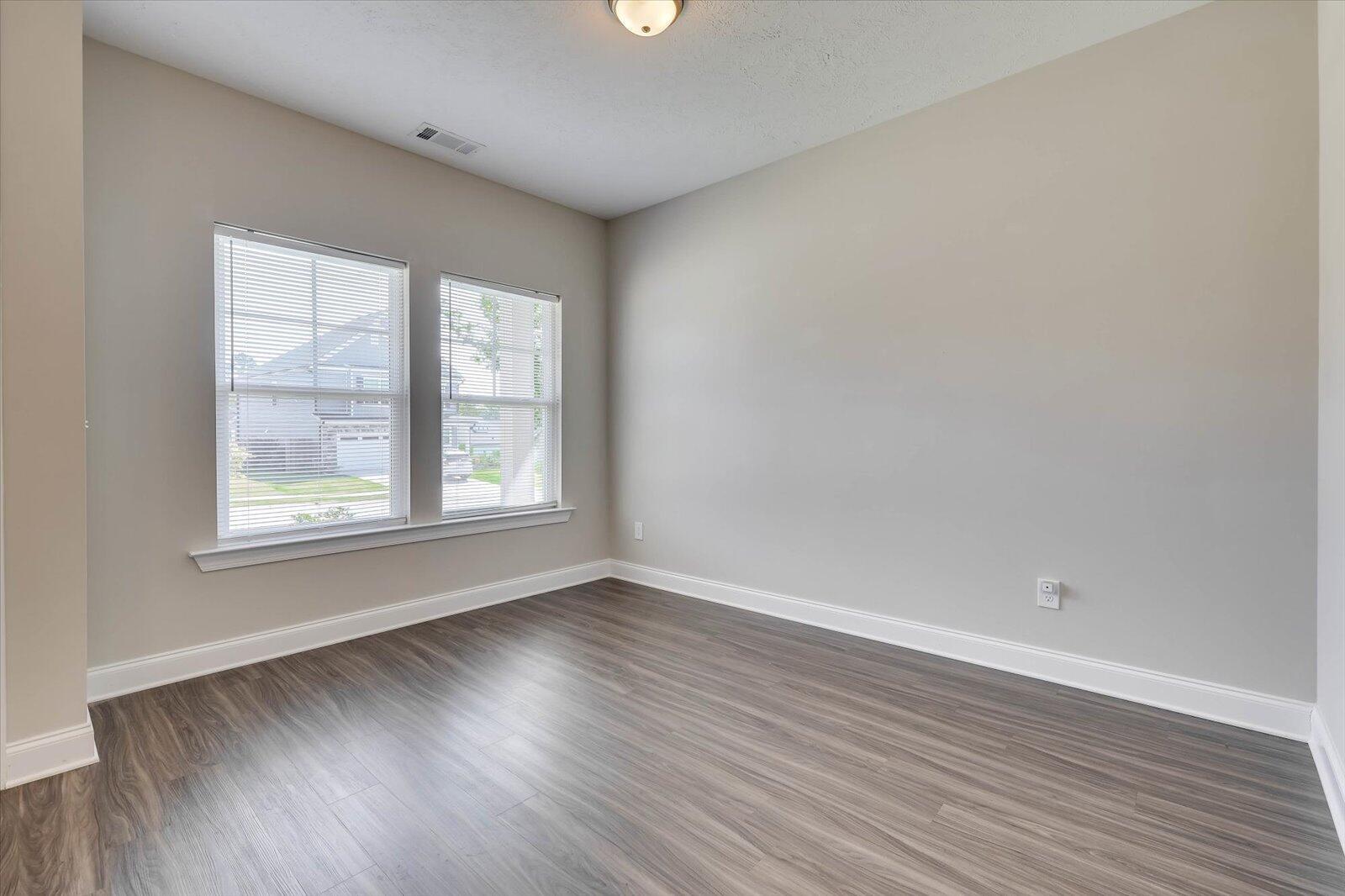 420 Arrowwood Drive Property Photo 30