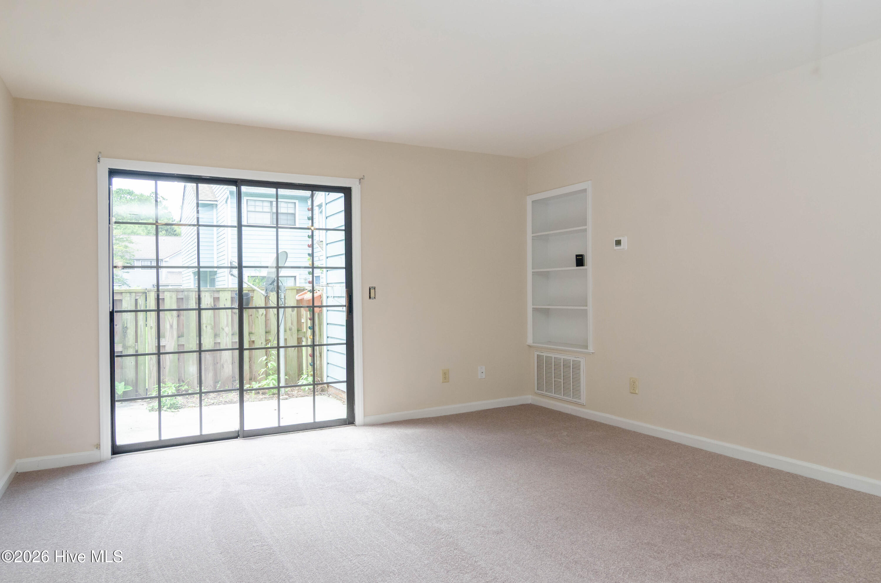 1733 41st Street Apt A Property Photo 9