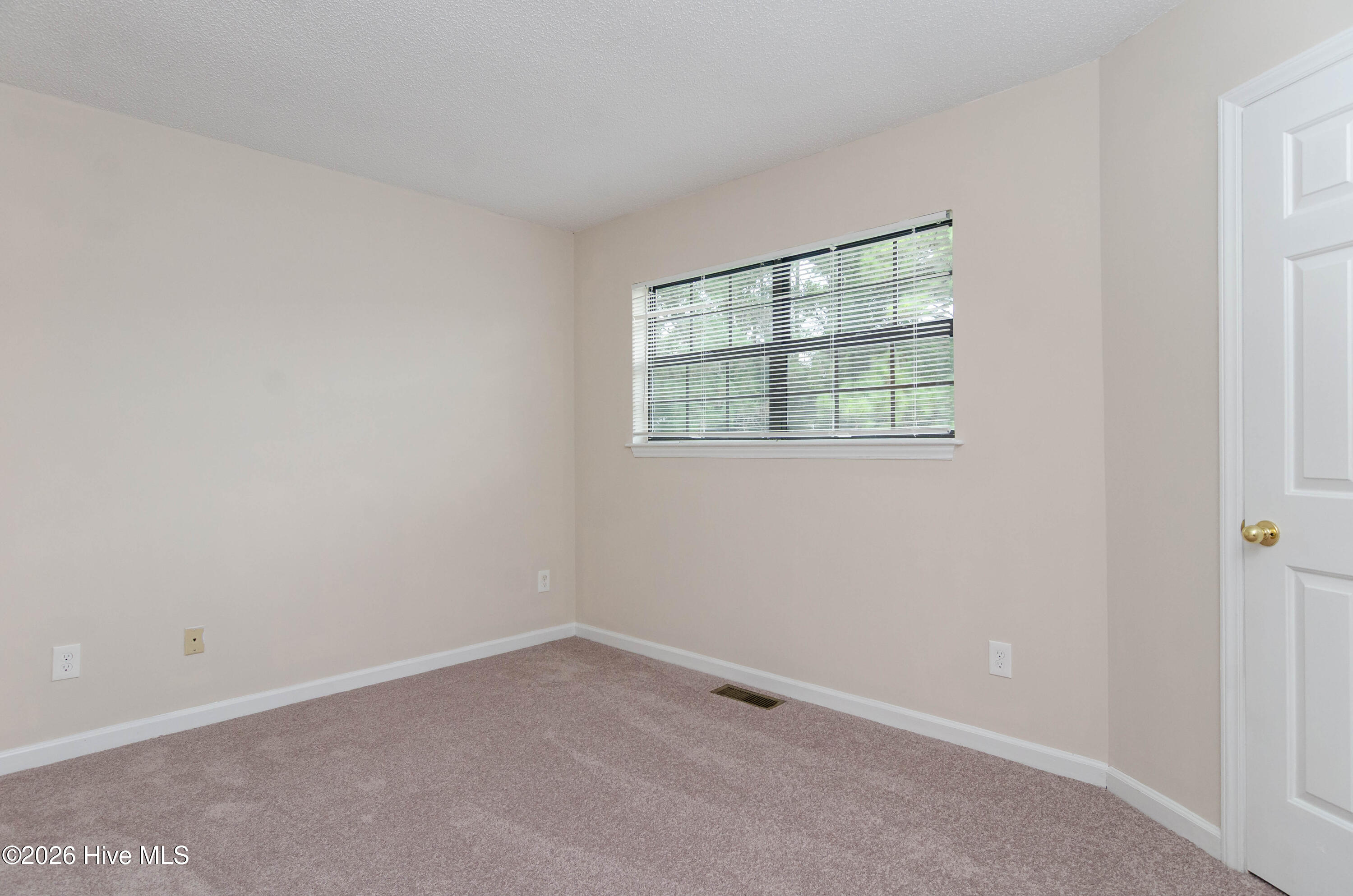 1733 41st Street Apt A Property Photo 17