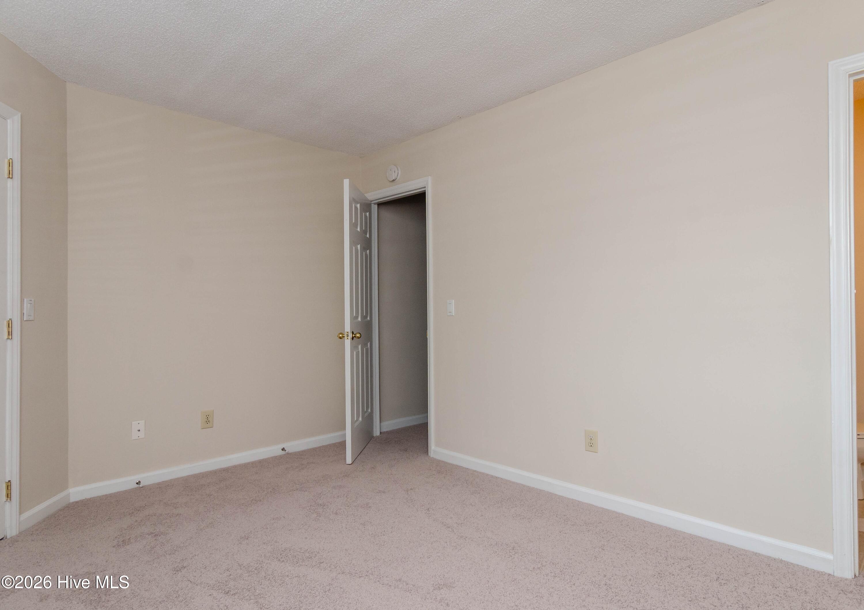 1733 41st Street Apt A Property Photo 18