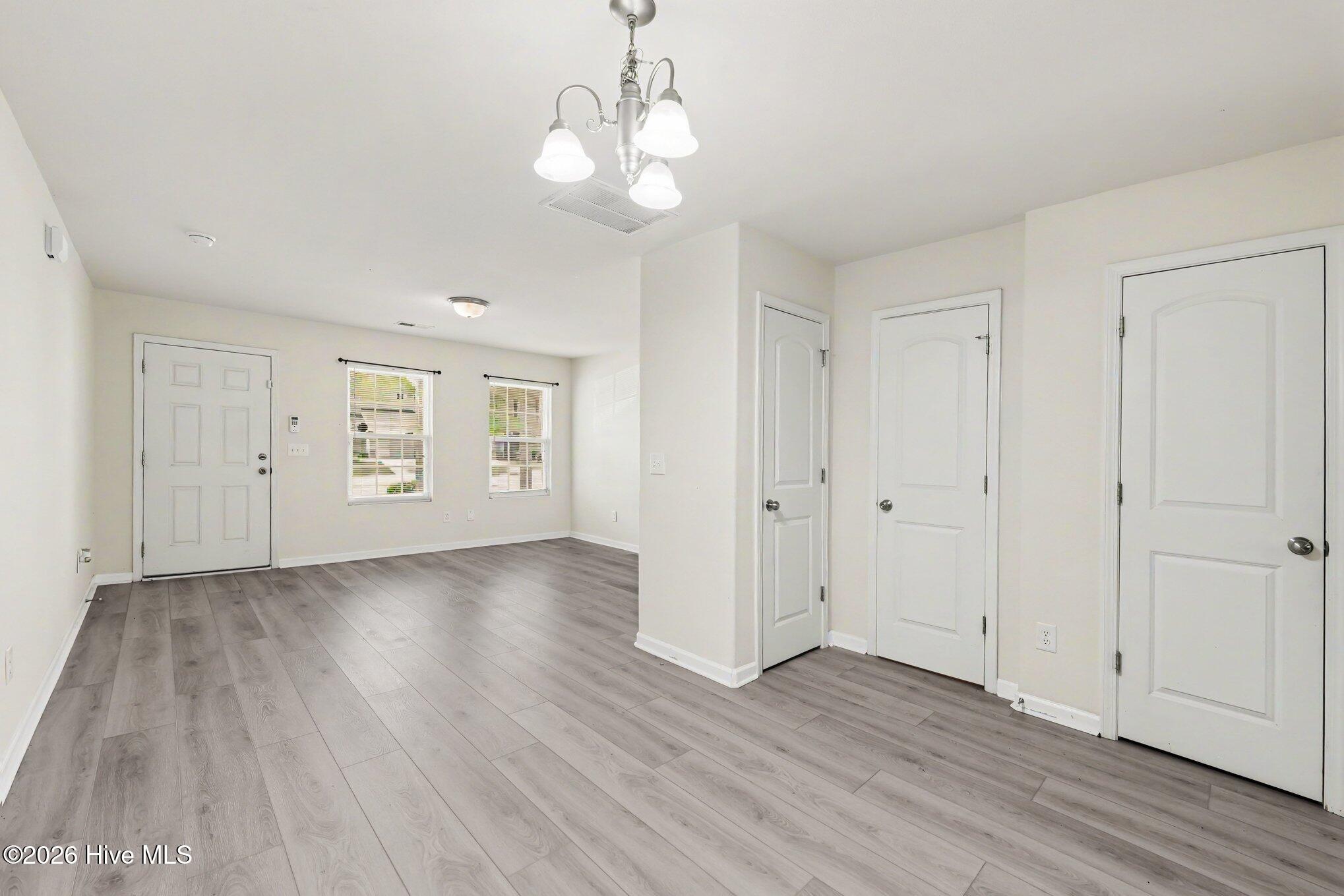 1168 Brooksridge Way Property Photo 4