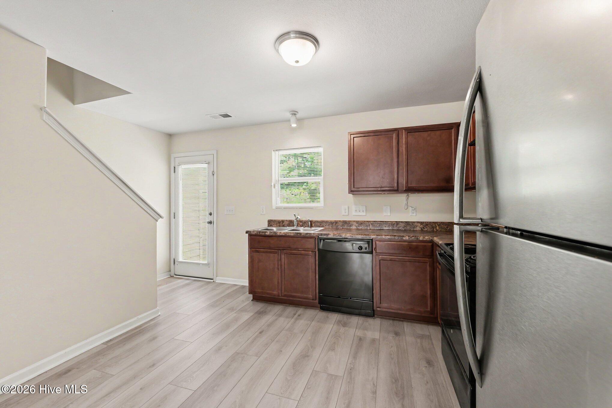 1168 Brooksridge Way Property Photo 12