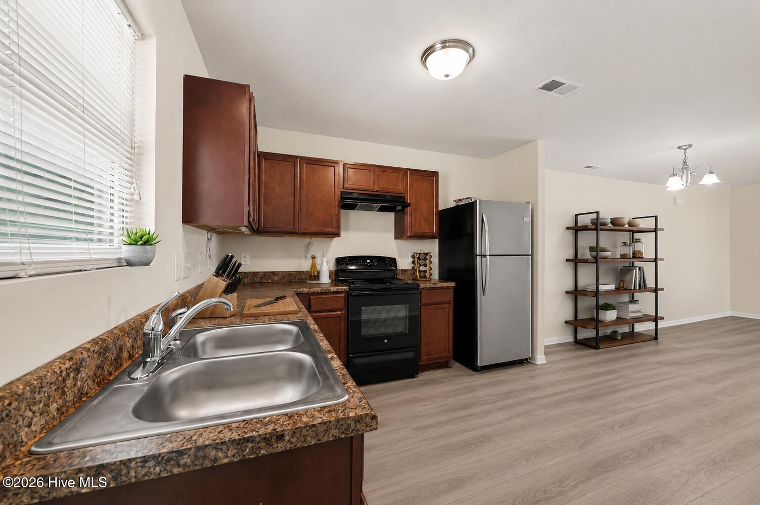 1168 Brooksridge Way Property Photo 15