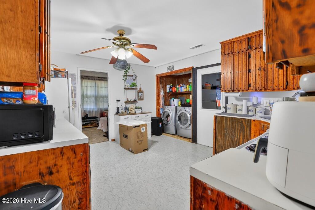 113 Kenneth Boulevard Property Photo 6