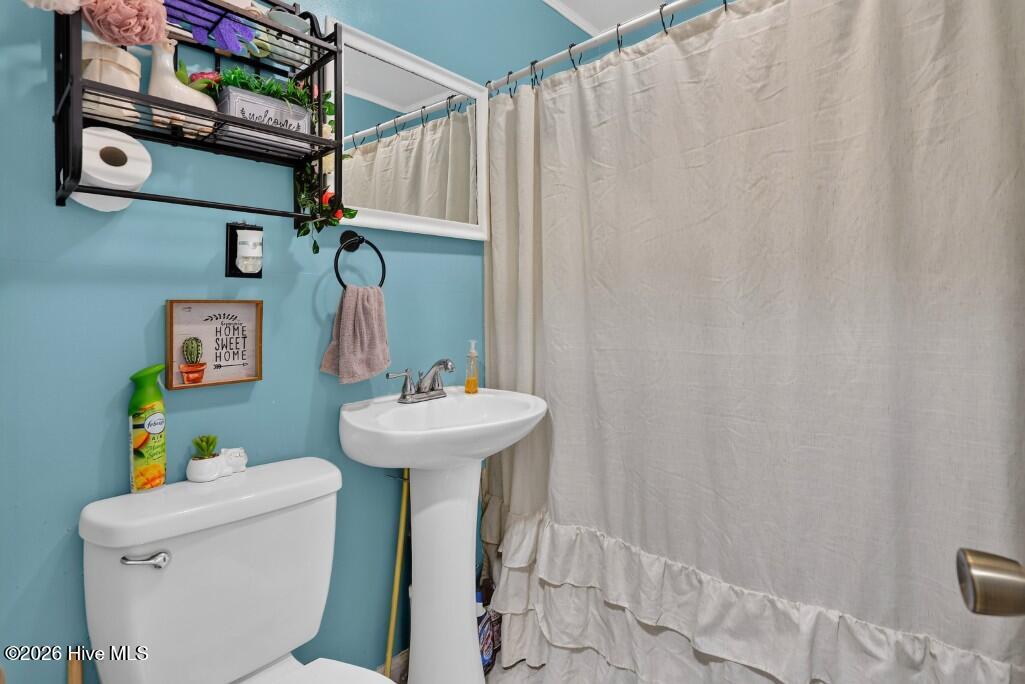 113 Kenneth Boulevard Property Photo 9