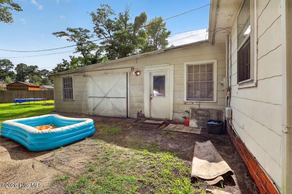 113 Kenneth Boulevard Property Photo 16