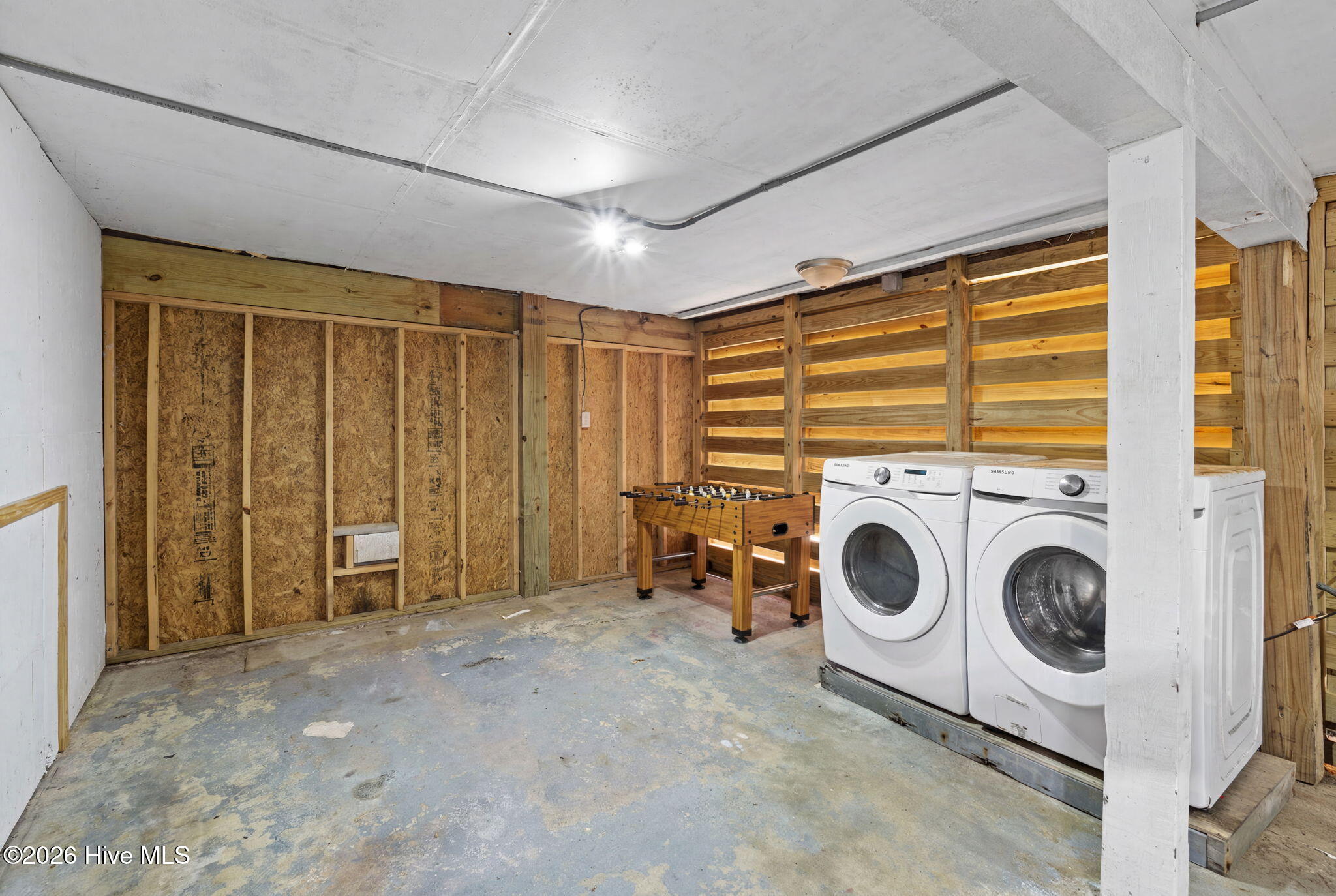 1014 W Beach Drive Property Photo 29