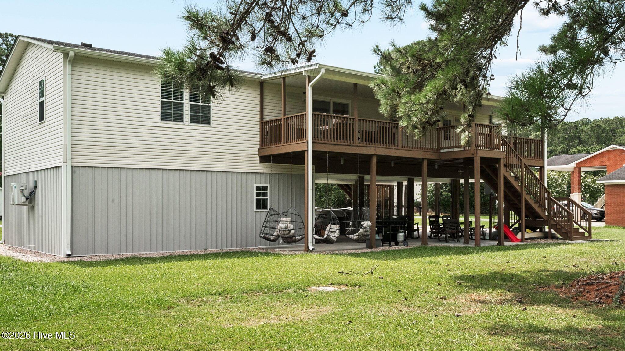 272 Bay Shore Drive Property Photo 4