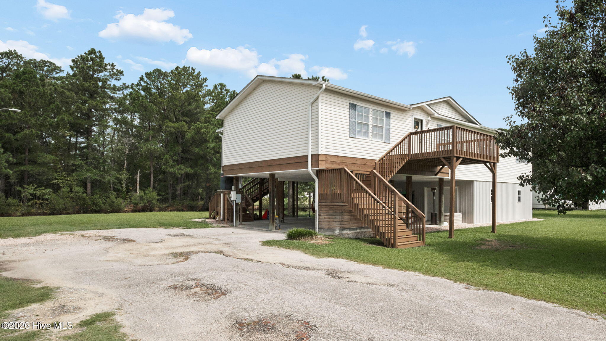 272 Bay Shore Drive Property Photo 5