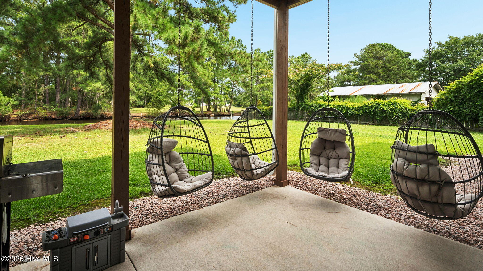 272 Bay Shore Drive Property Photo 6