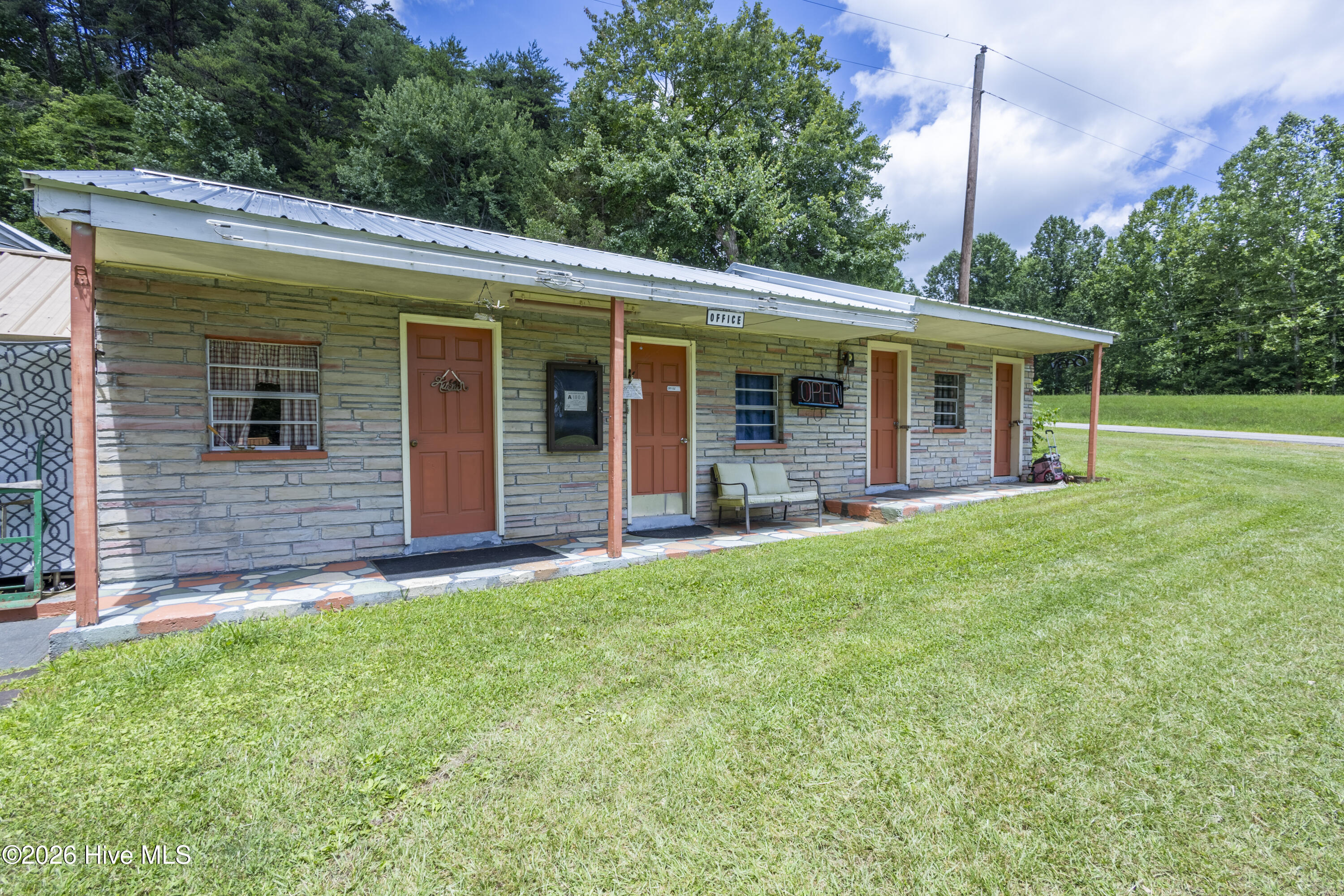 19853 W Us 64 Property Photo 20
