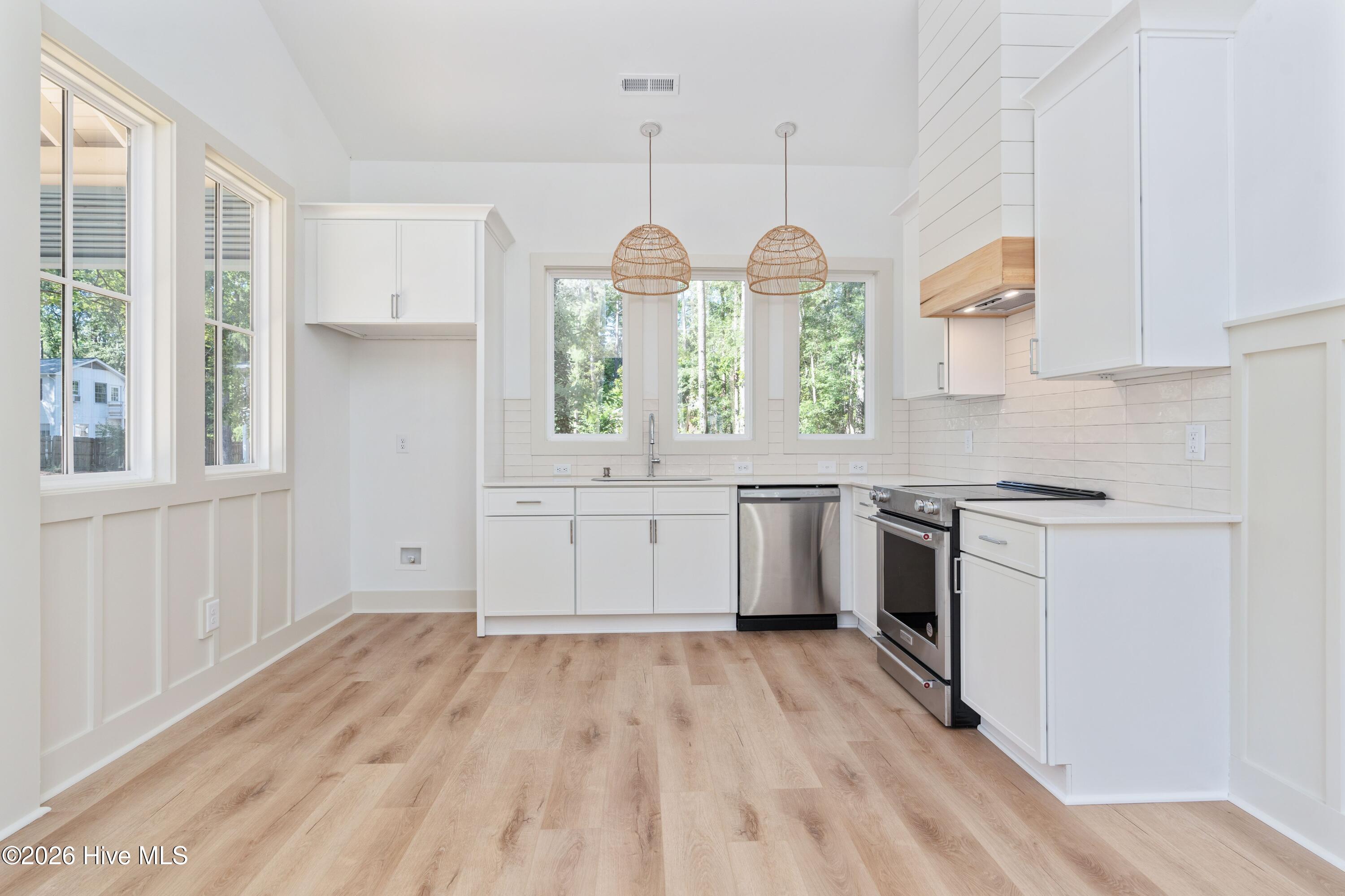 1106 Tree Canopy Way A Property Photo 8