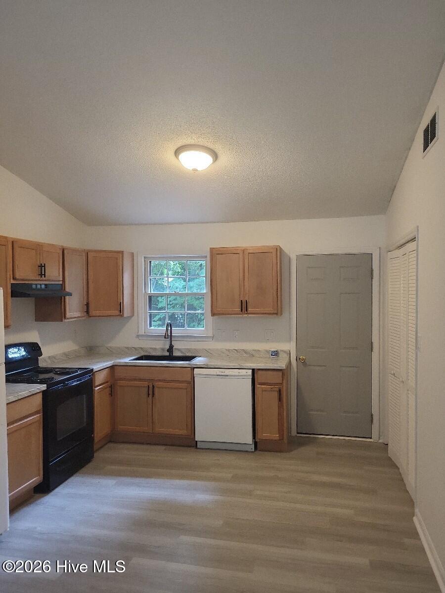 315 Cedar Creek Drive Property Photo 3