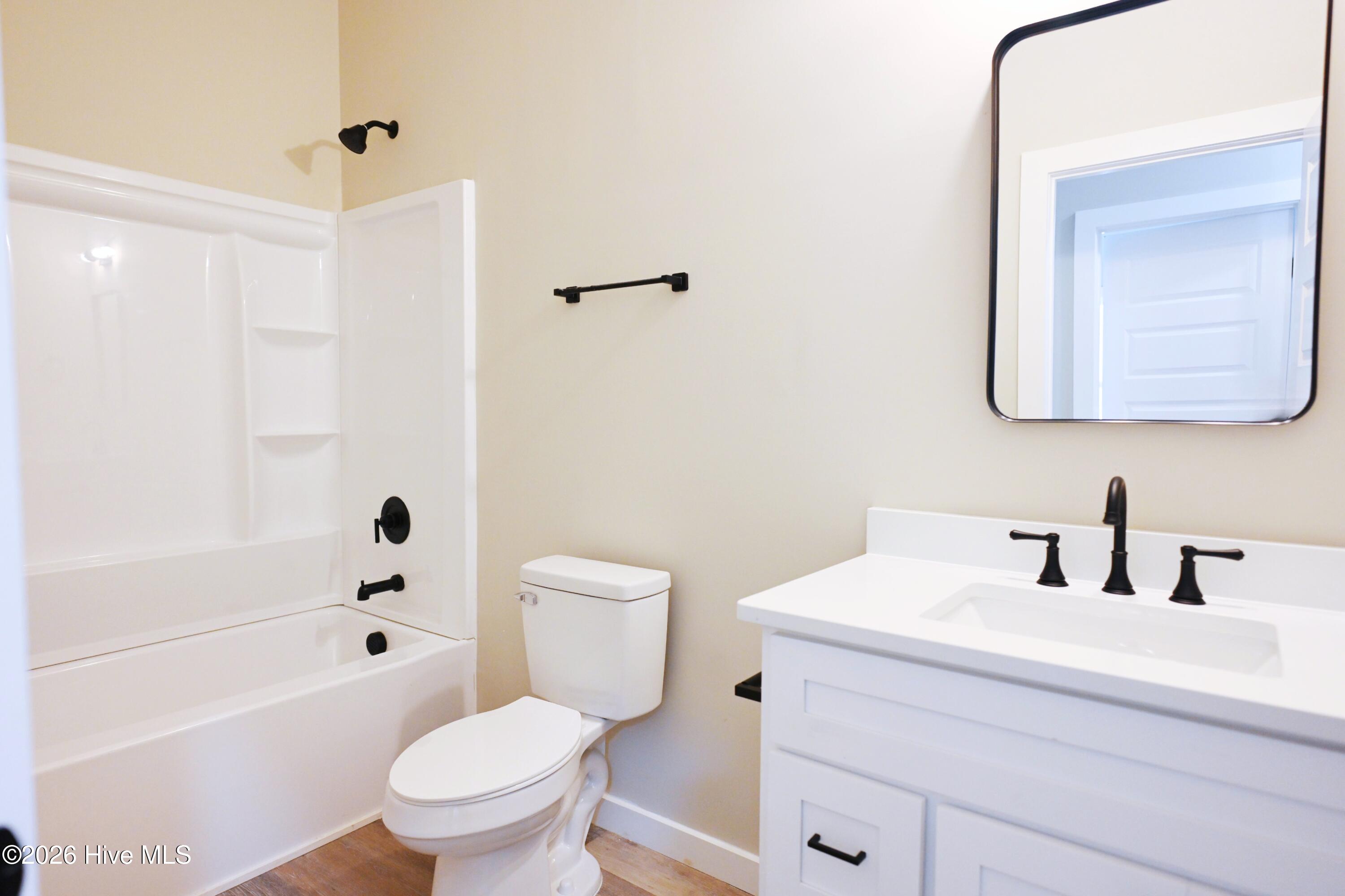 1053 Xian Way Property Photo 13