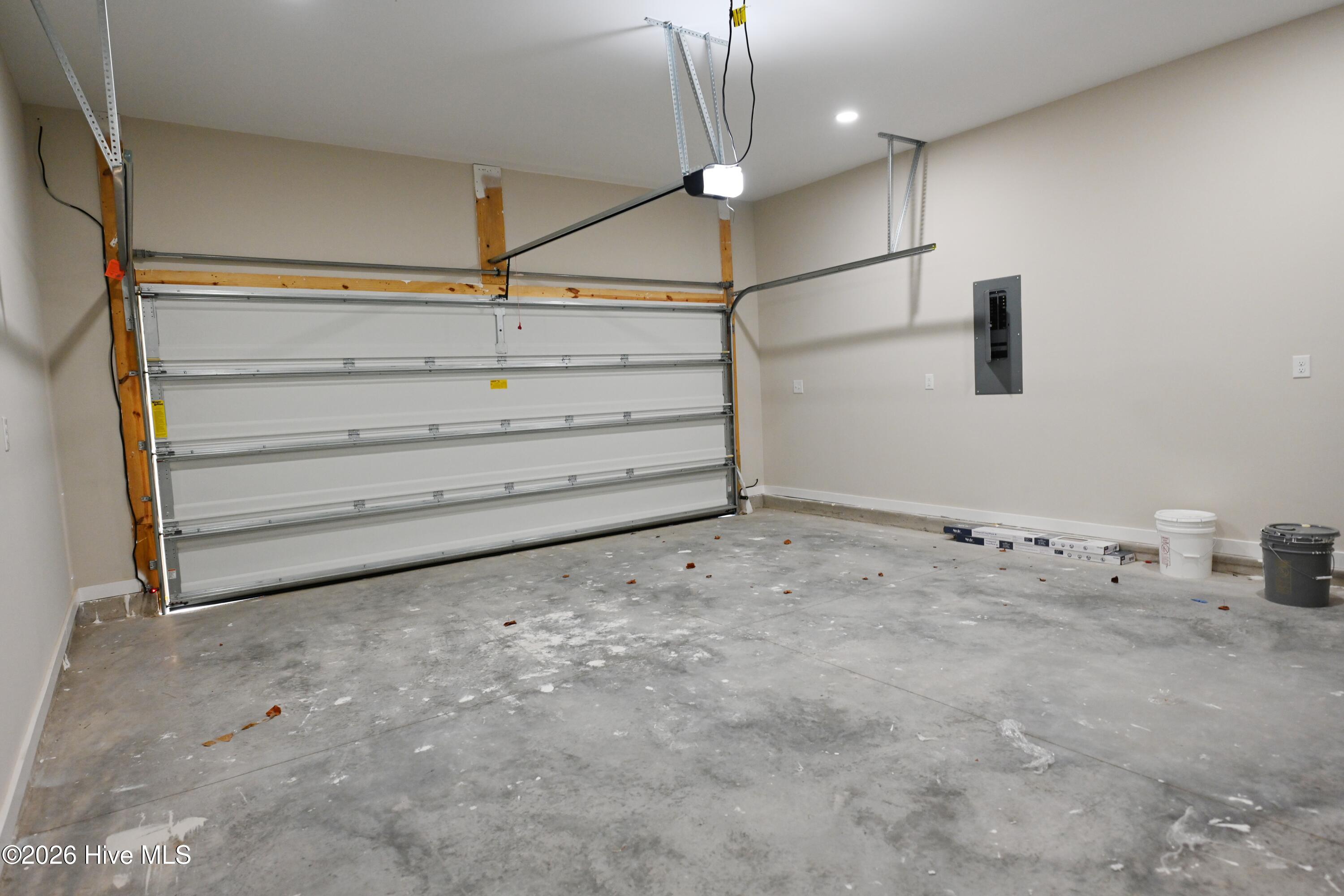 1053 Xian Way Property Photo 24