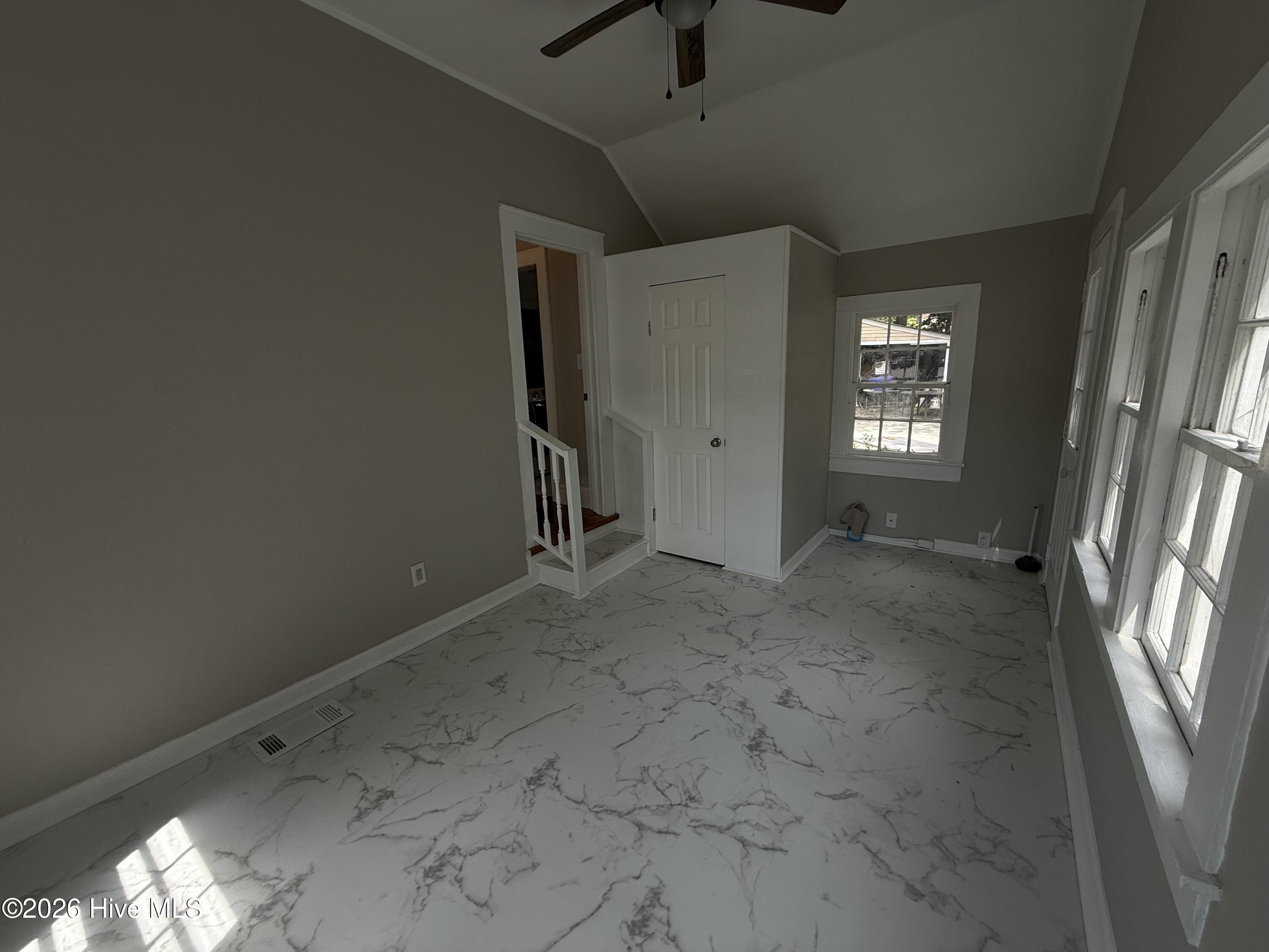 2519 S Memorial Drive Property Photo 6