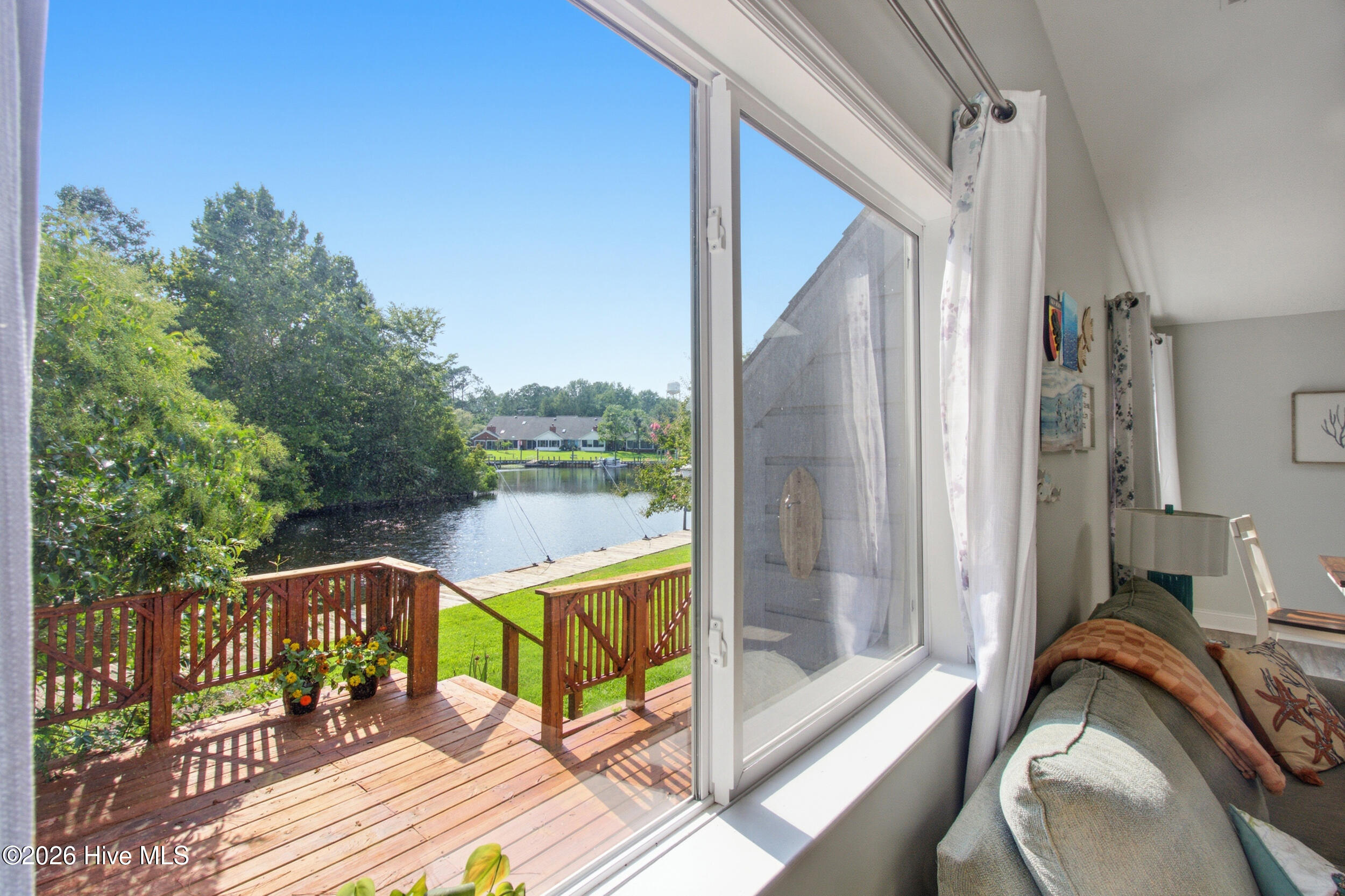 23 Harbour Walk Property Photo 10