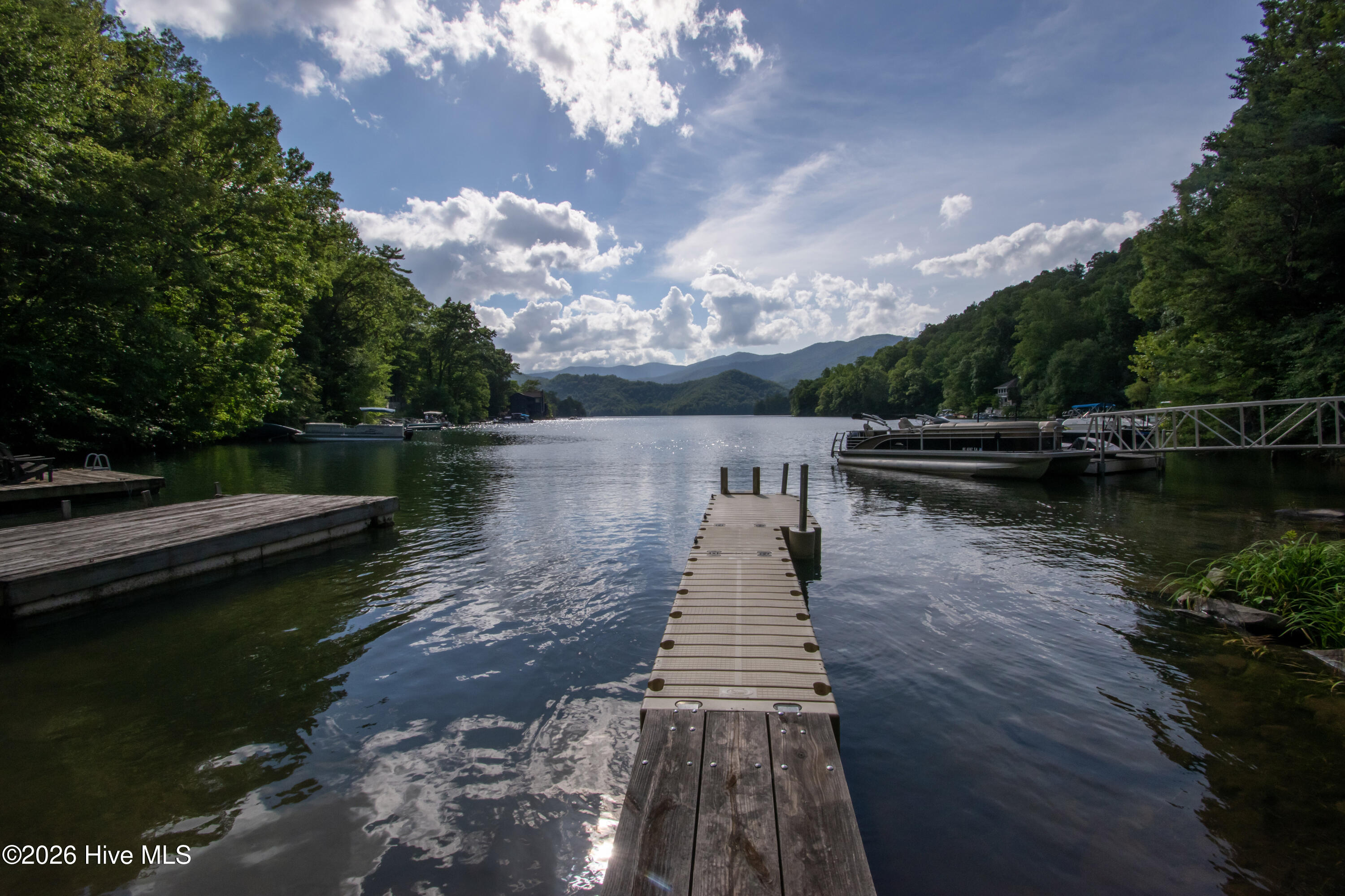 21 Nantahala Terrace Property Photo 2