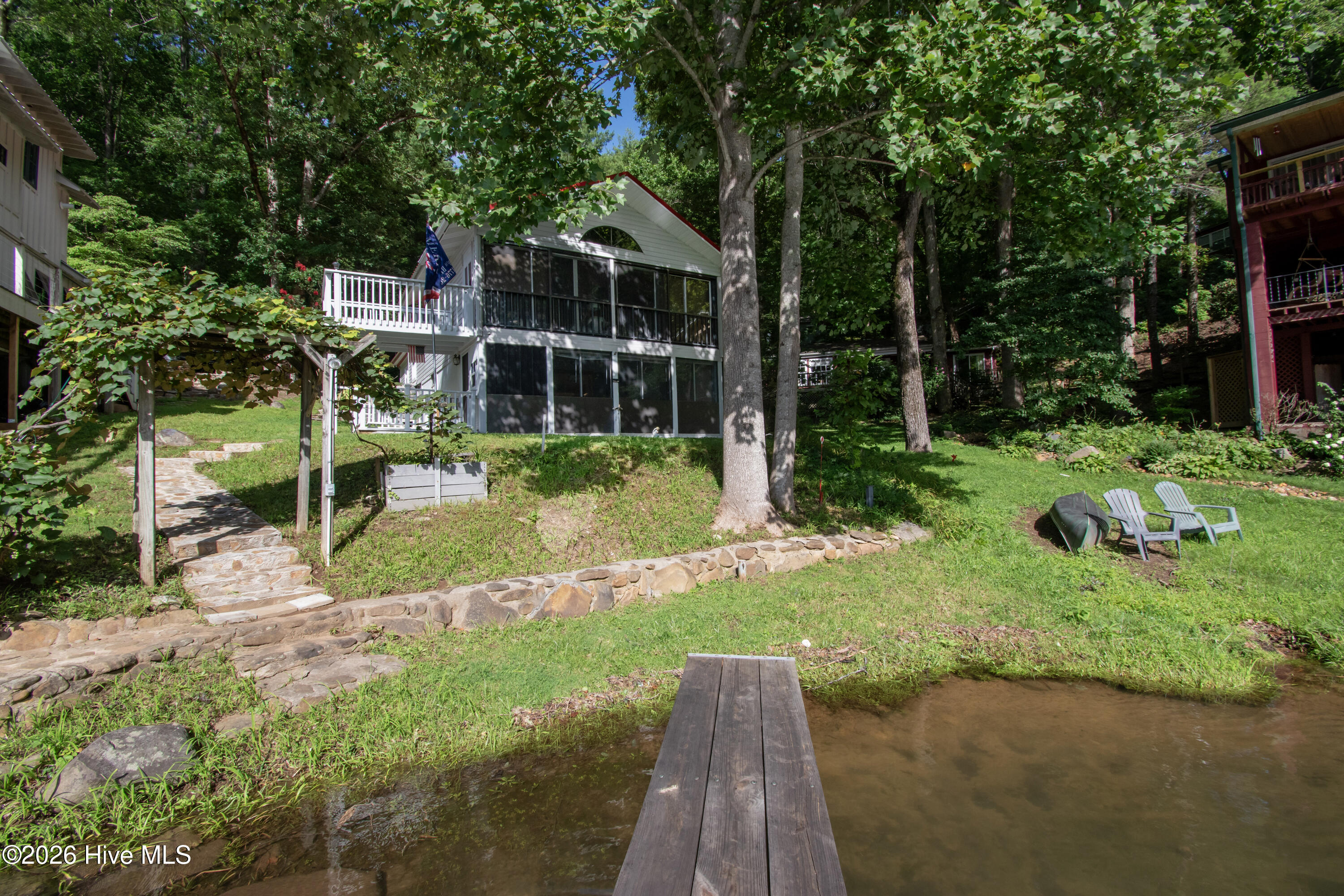 21 Nantahala Terrace Property Photo 3