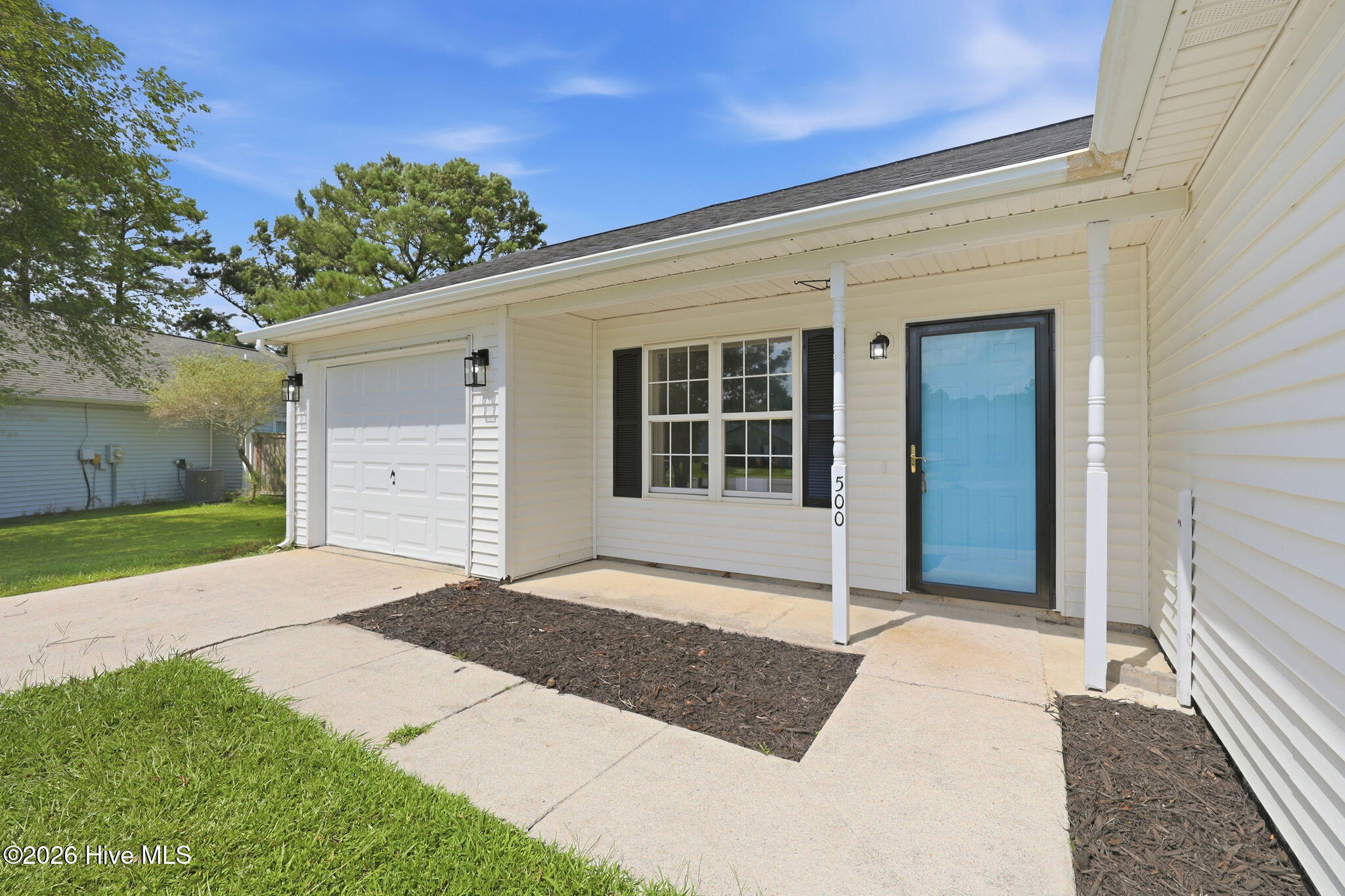 500 Shetland Place Property Photo 3
