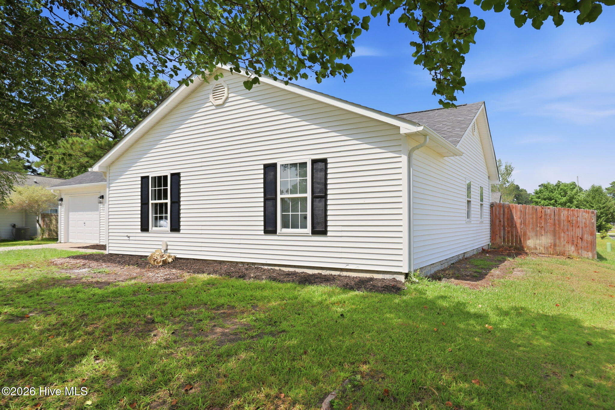 500 Shetland Place Property Photo 5