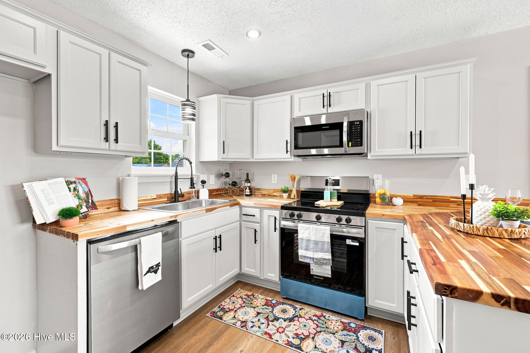 500 Shetland Place Property Photo 16