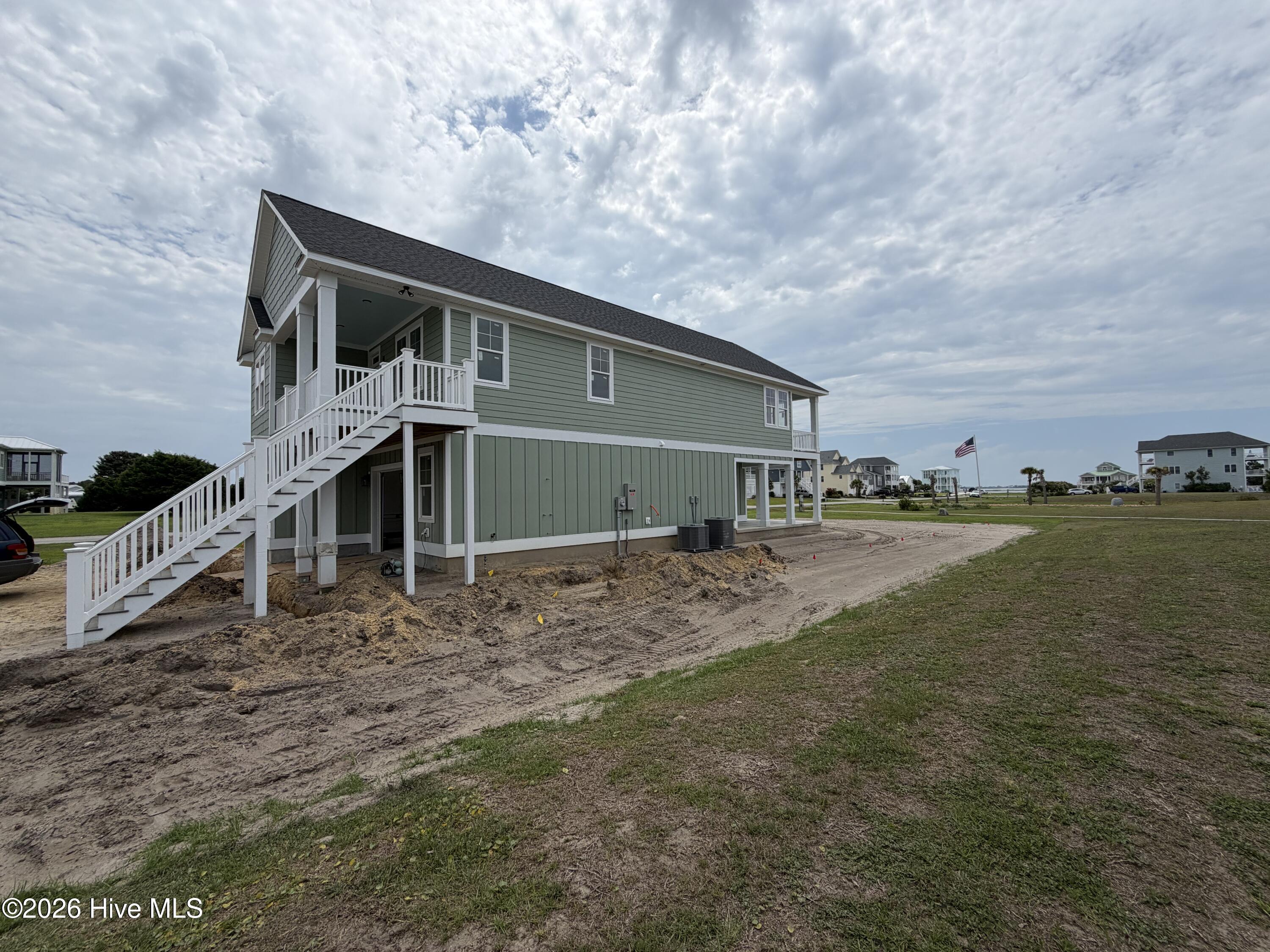 101 Wave Court Property Photo 4