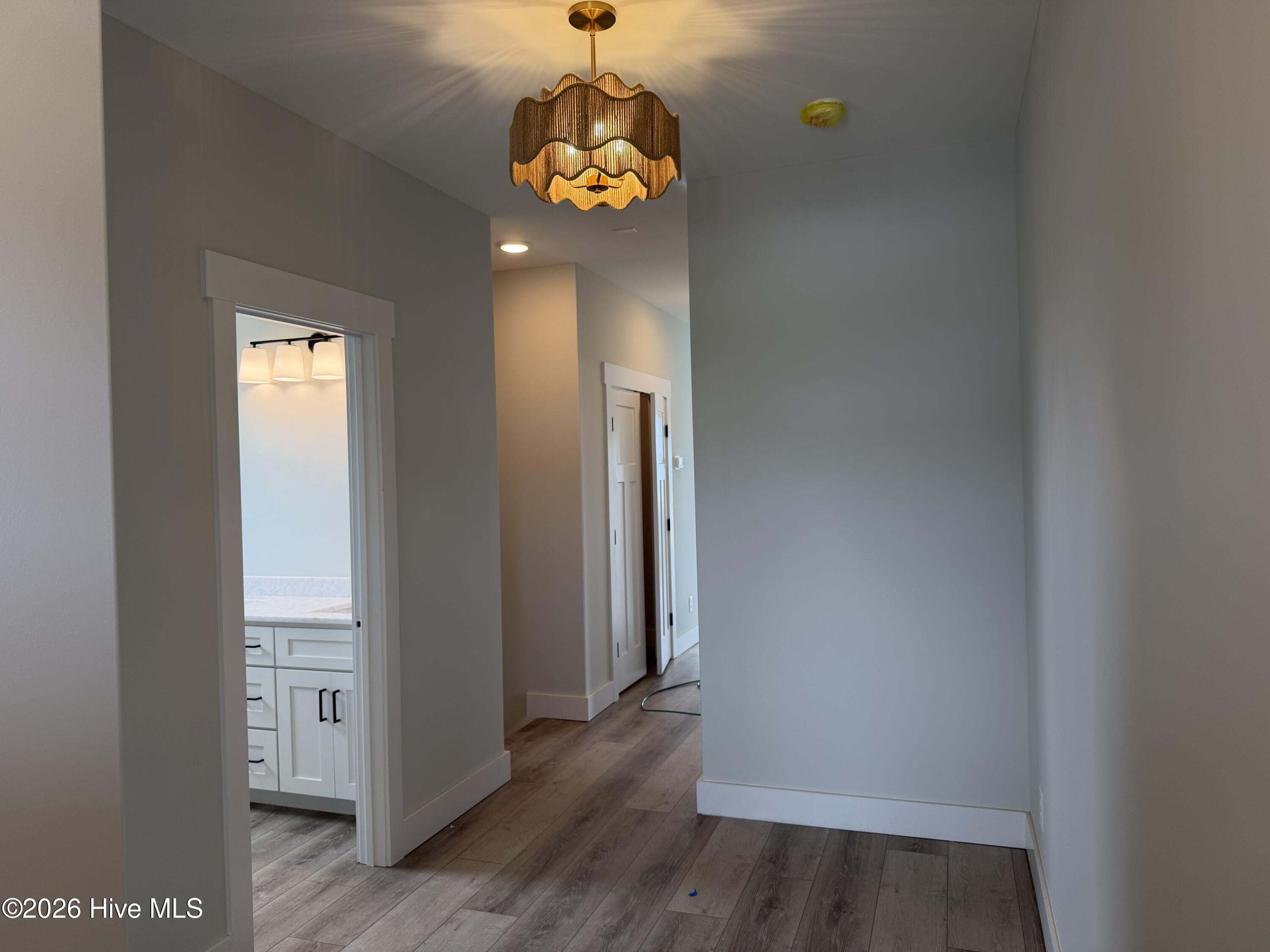 101 Wave Court Property Photo 16