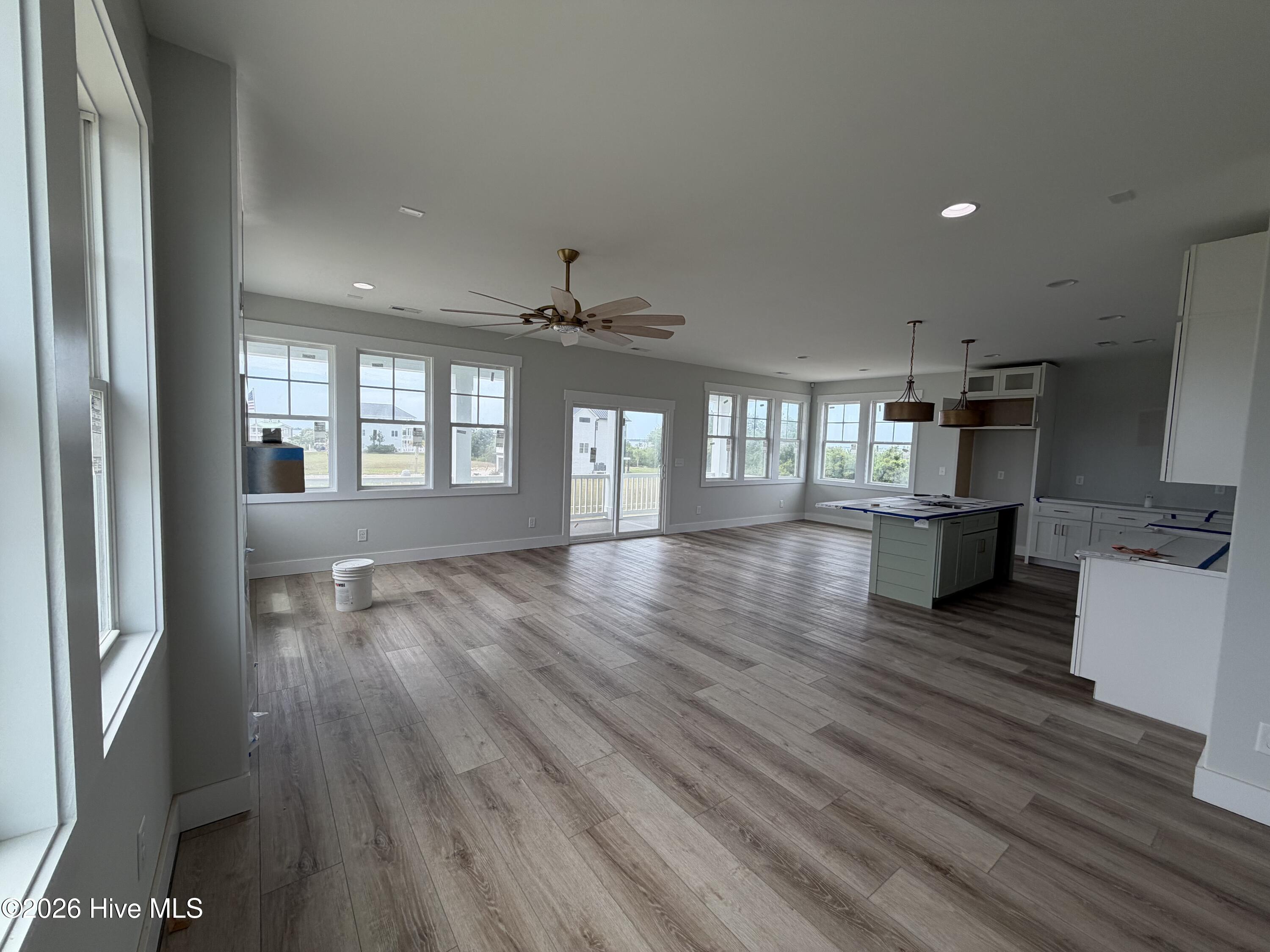 101 Wave Court Property Photo 17