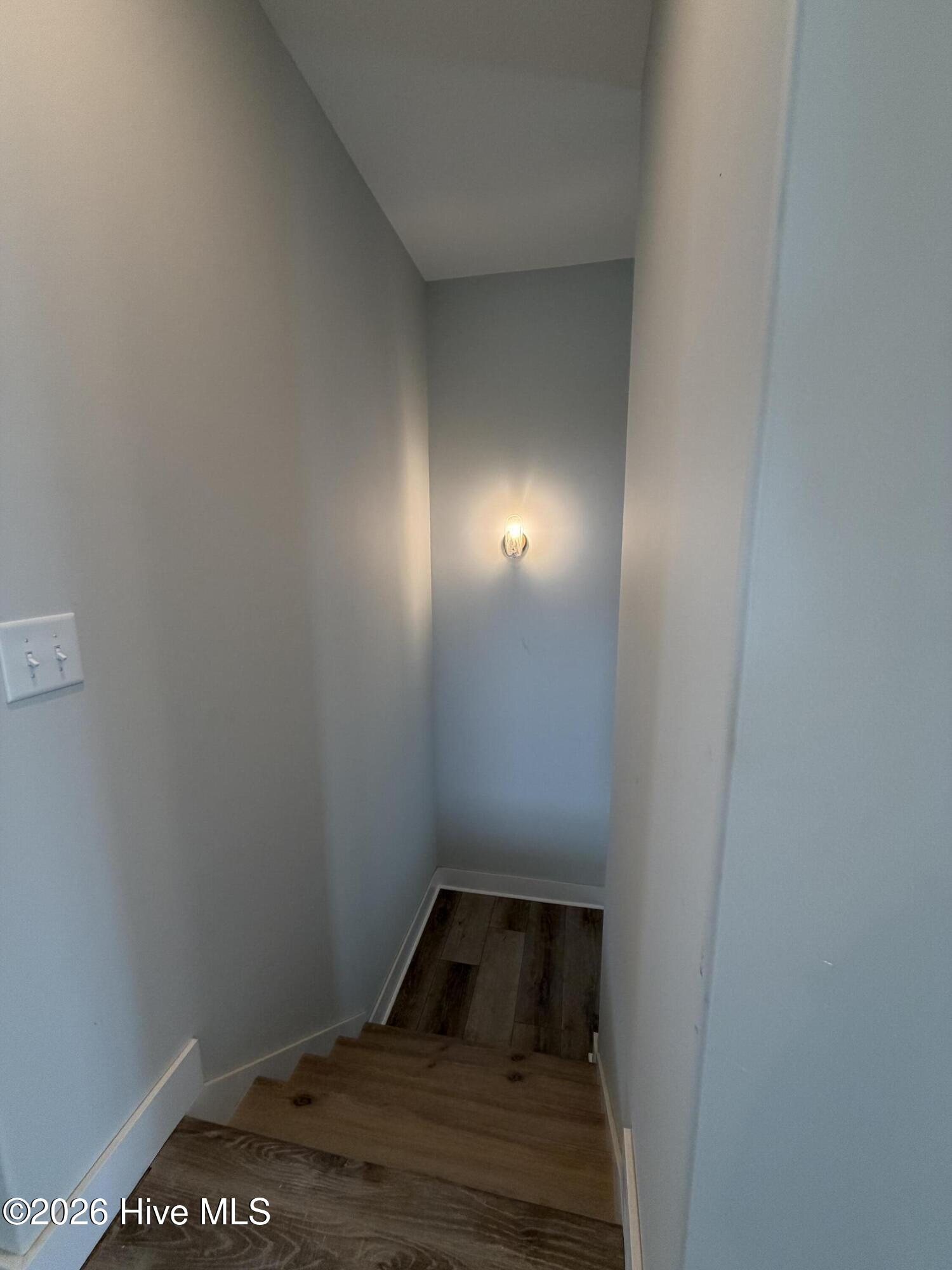 101 Wave Court Property Photo 33