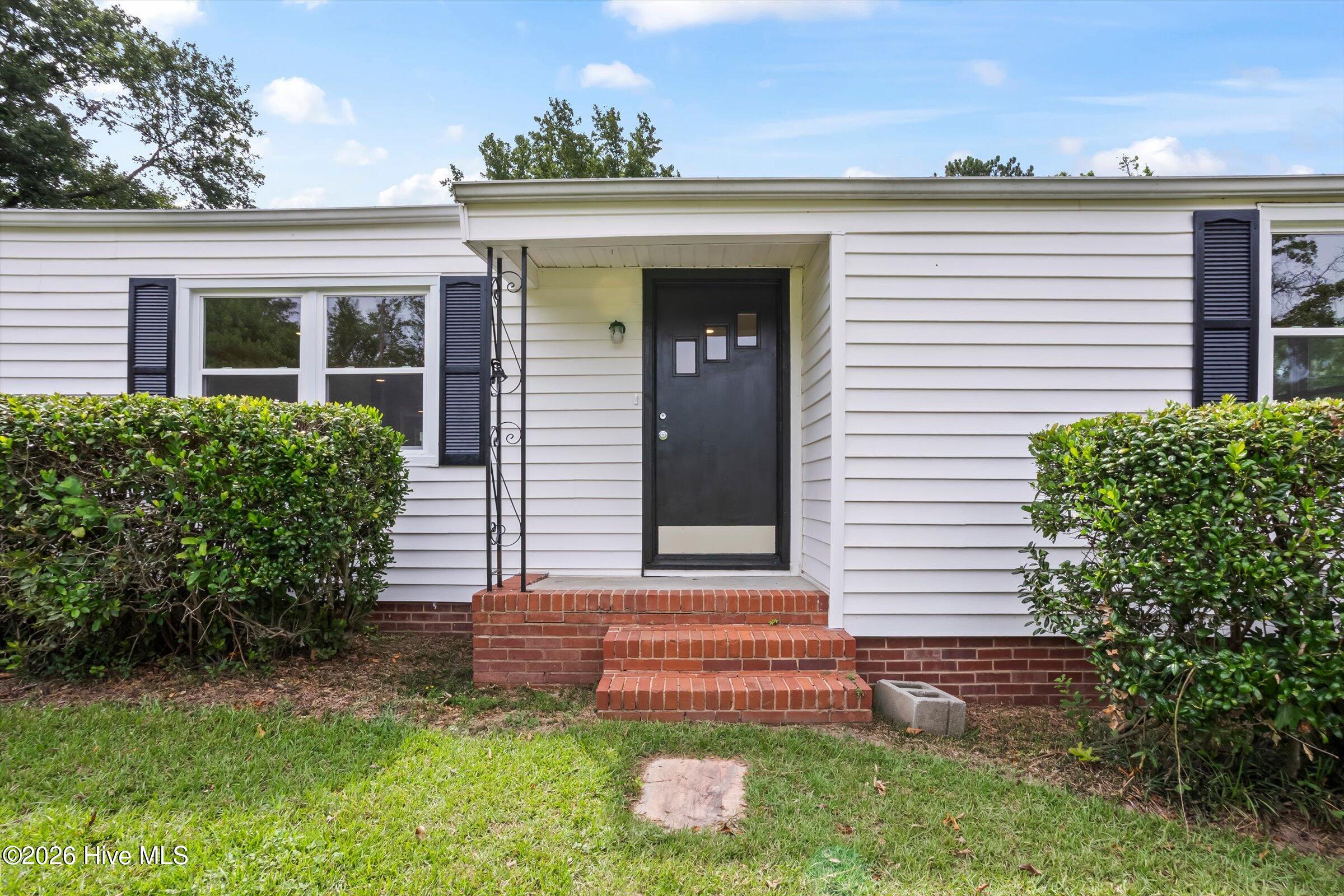 1019 Skyview Drive Property Photo 5