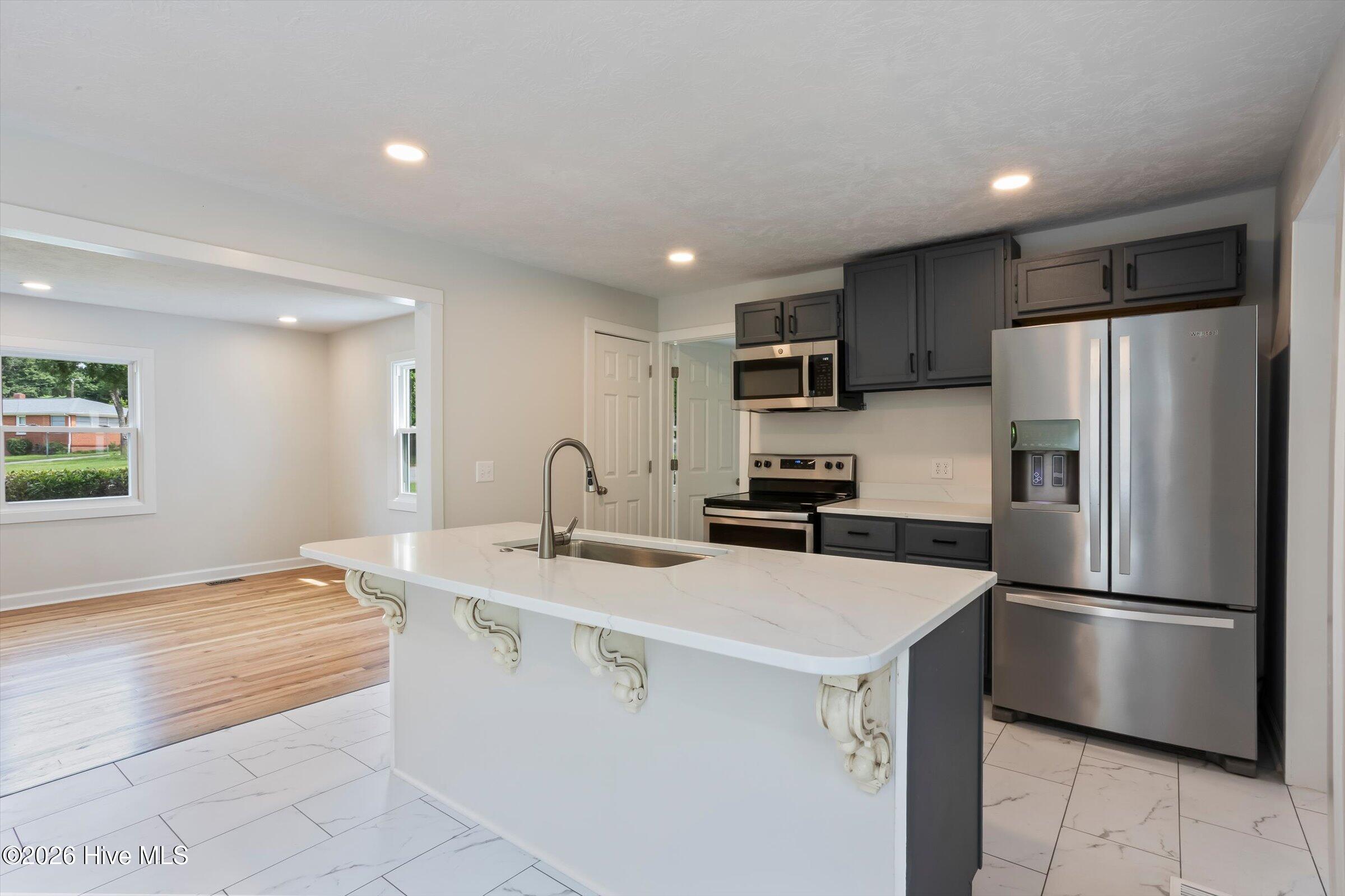 1019 Skyview Drive Property Photo 11