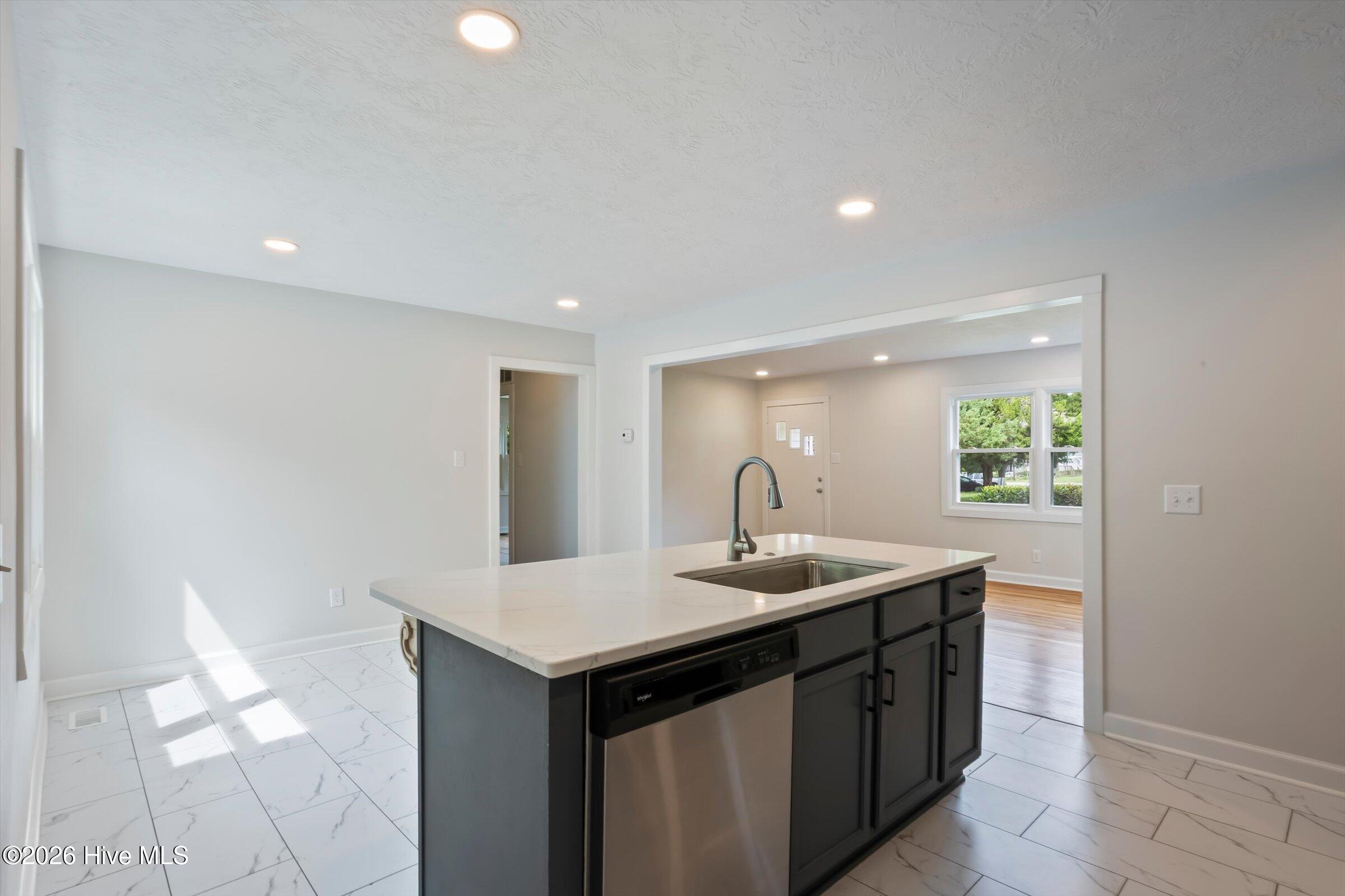 1019 Skyview Drive Property Photo 12