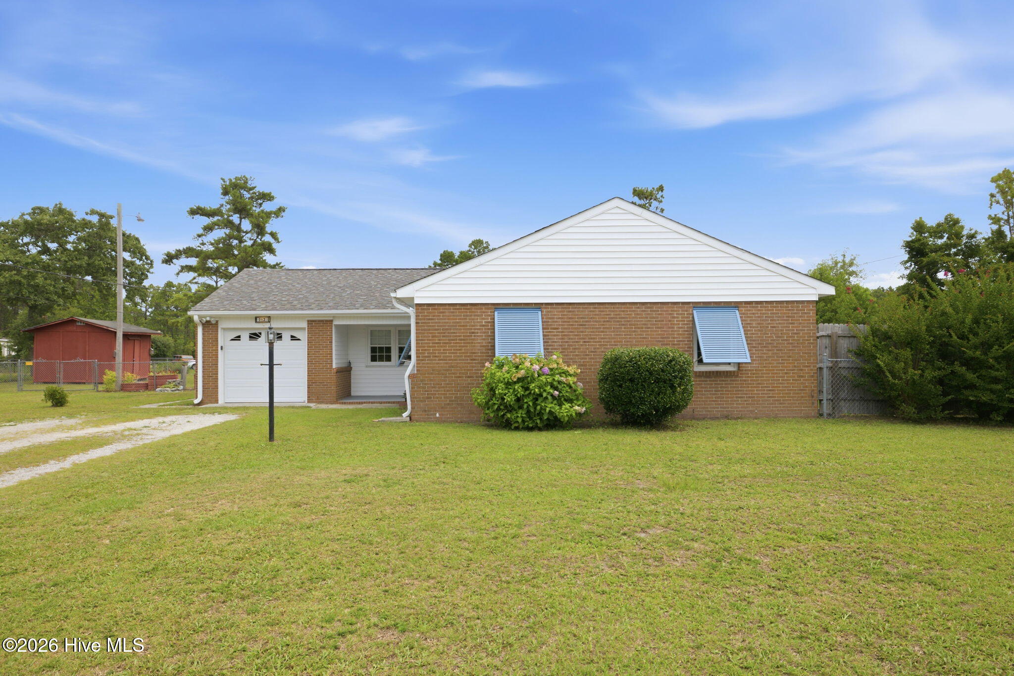 712 James Drive Property Photo 1