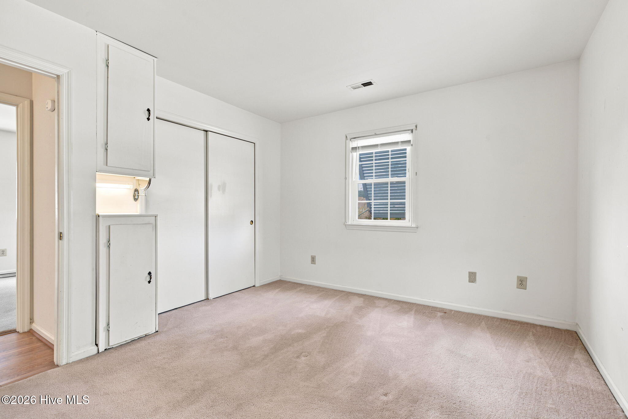 712 James Drive Property Photo 13