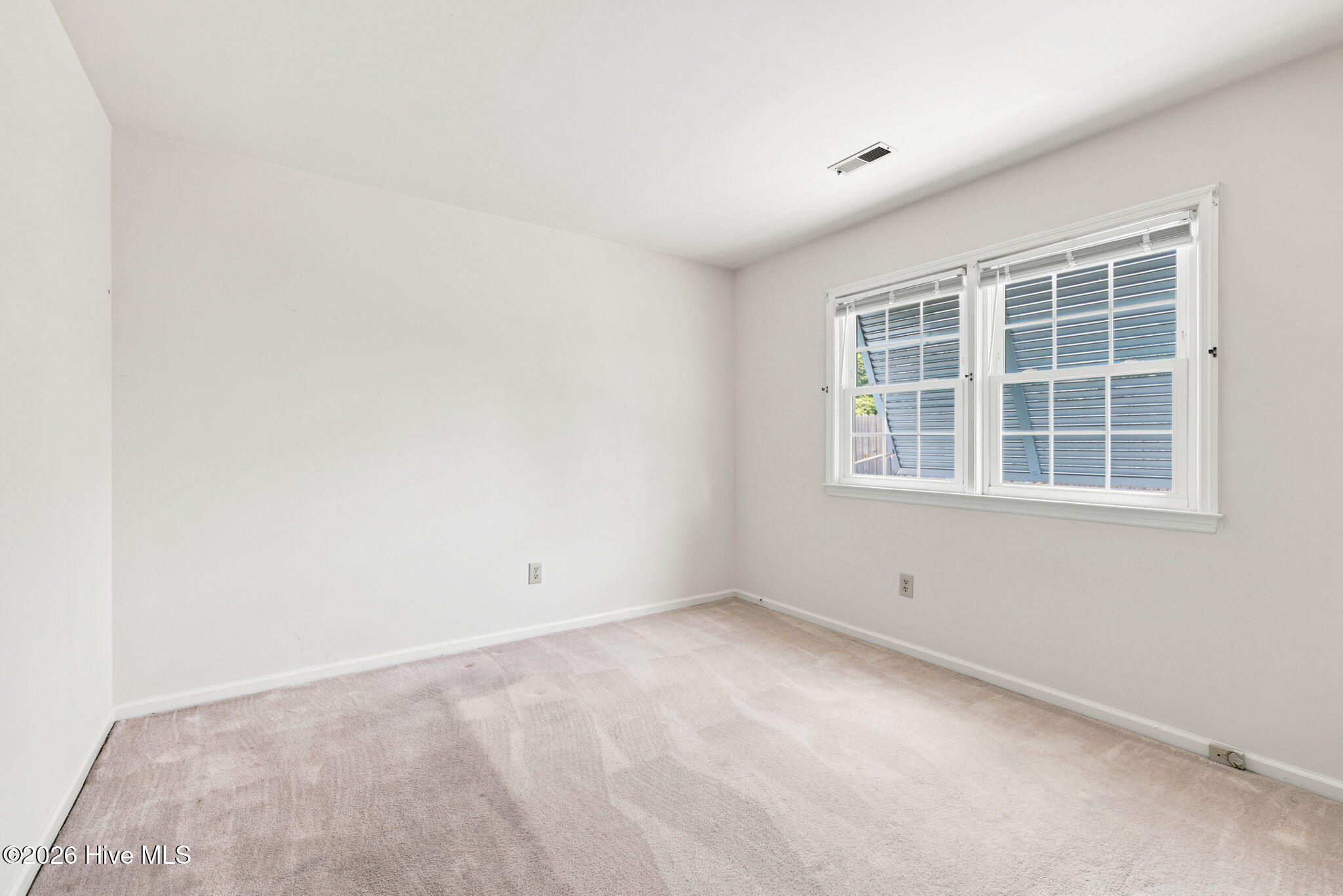 712 James Drive Property Photo 18