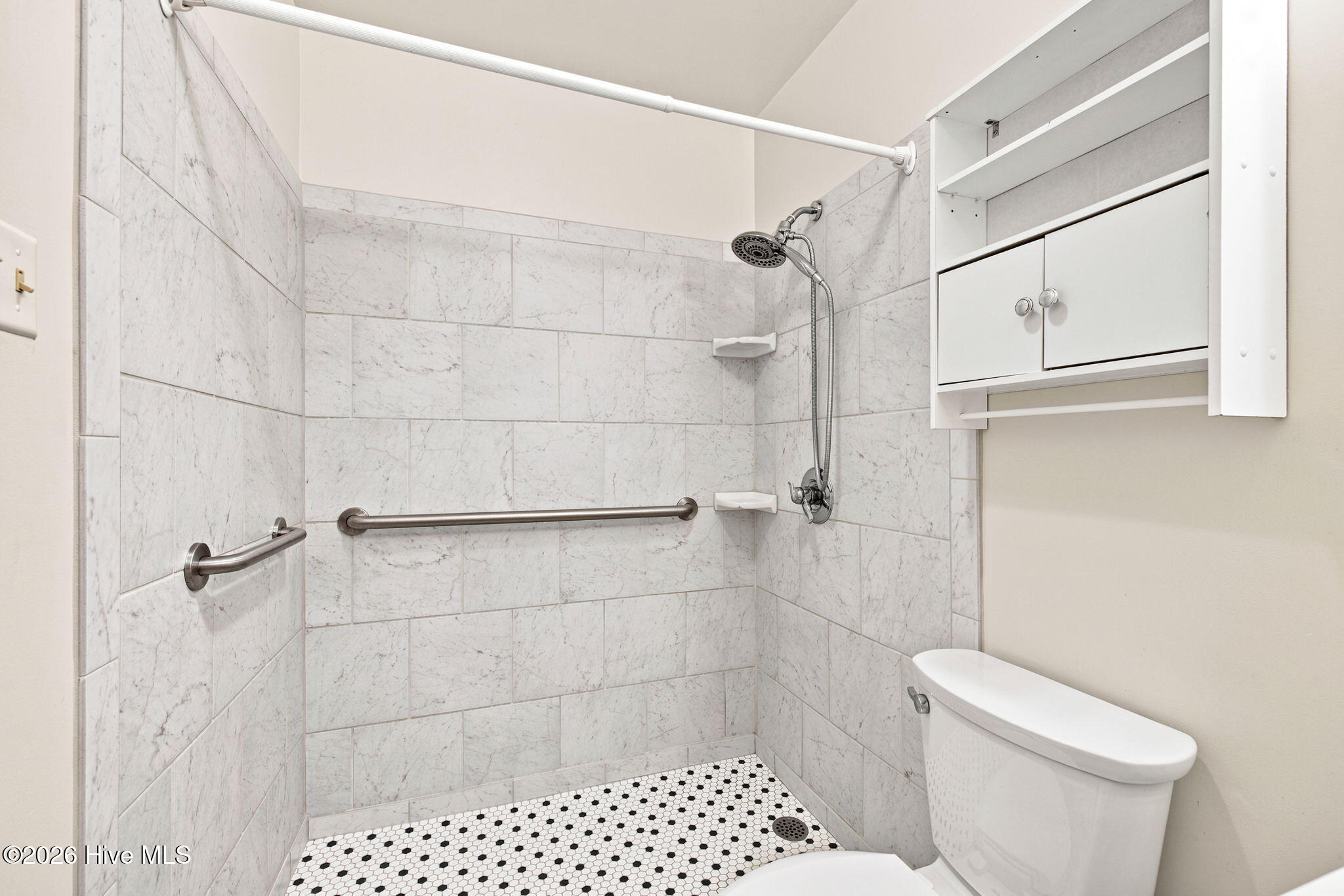 712 James Drive Property Photo 24