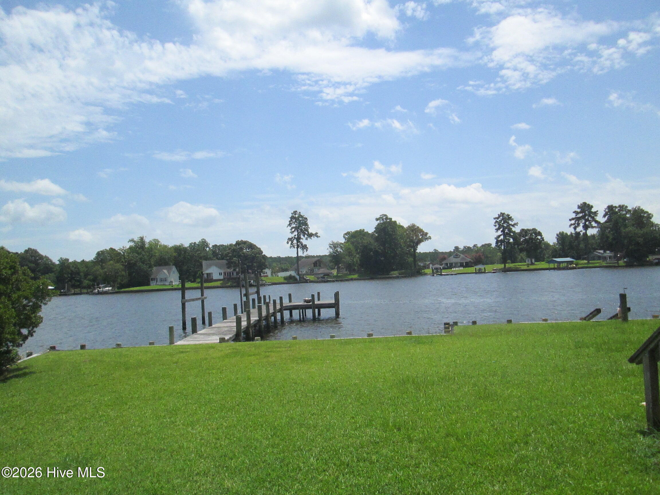127 Waterside Drive Property Photo 5
