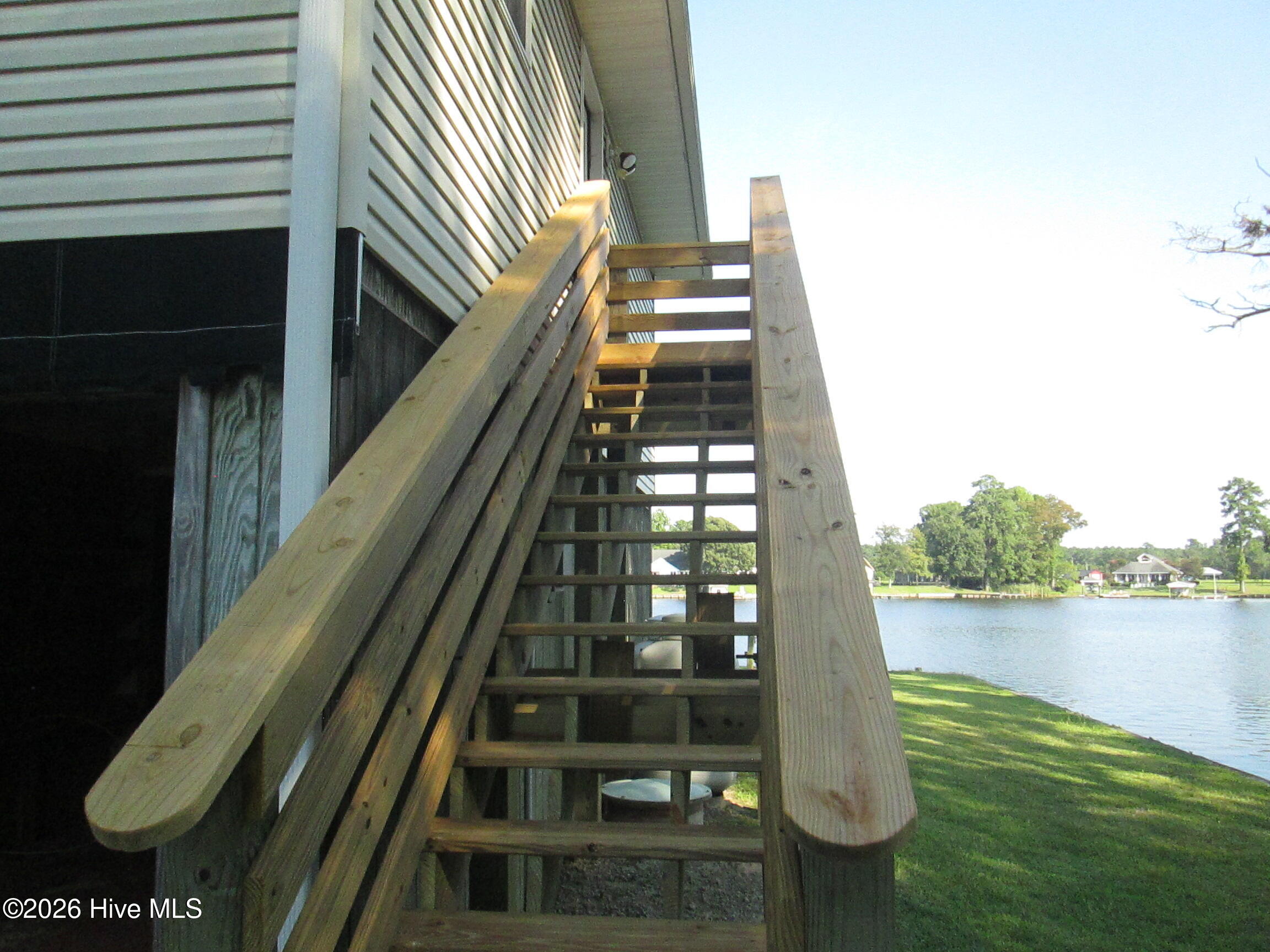 127 Waterside Drive Property Photo 29
