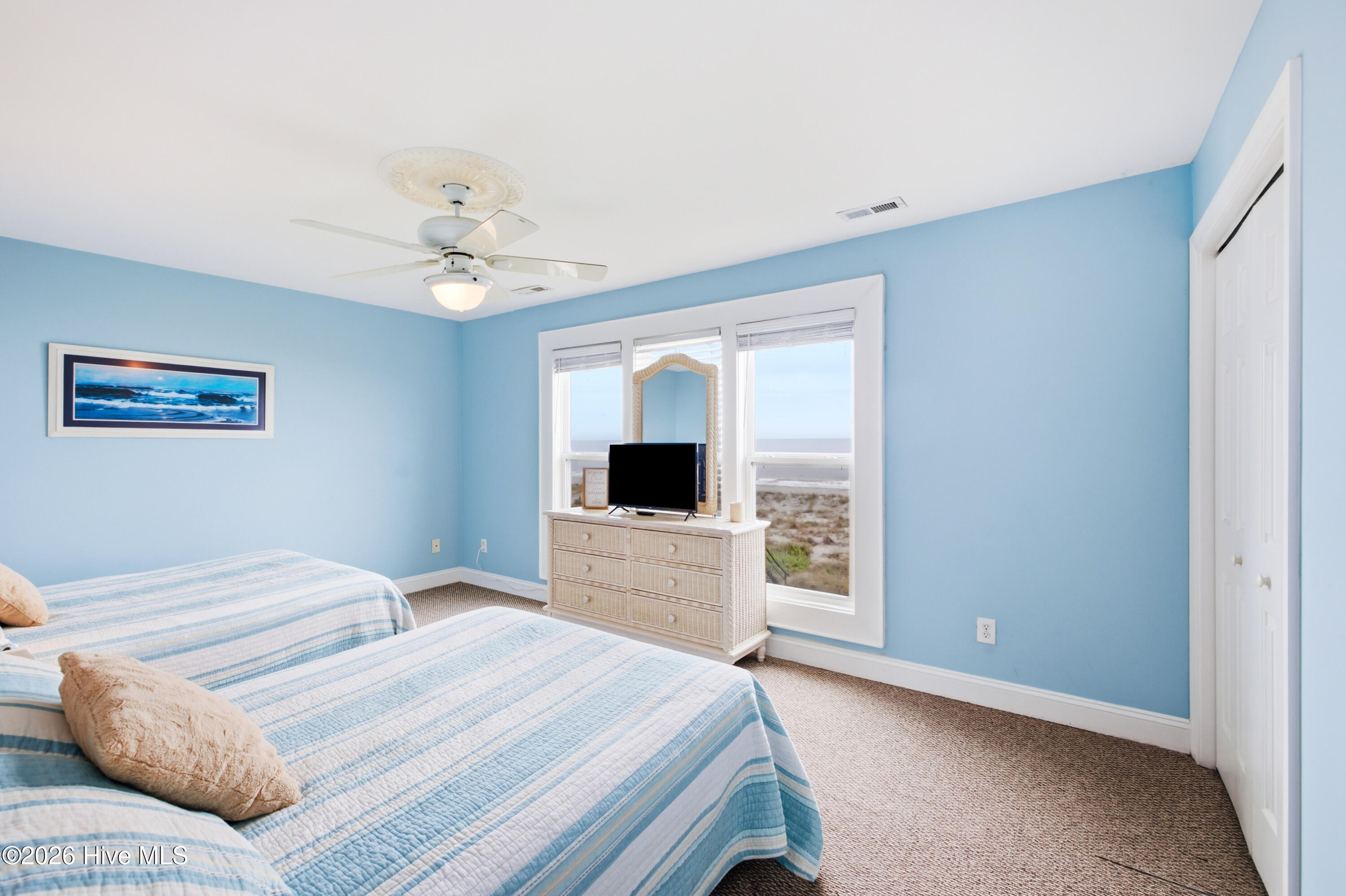 2201 E Beach Drive Property Photo 27