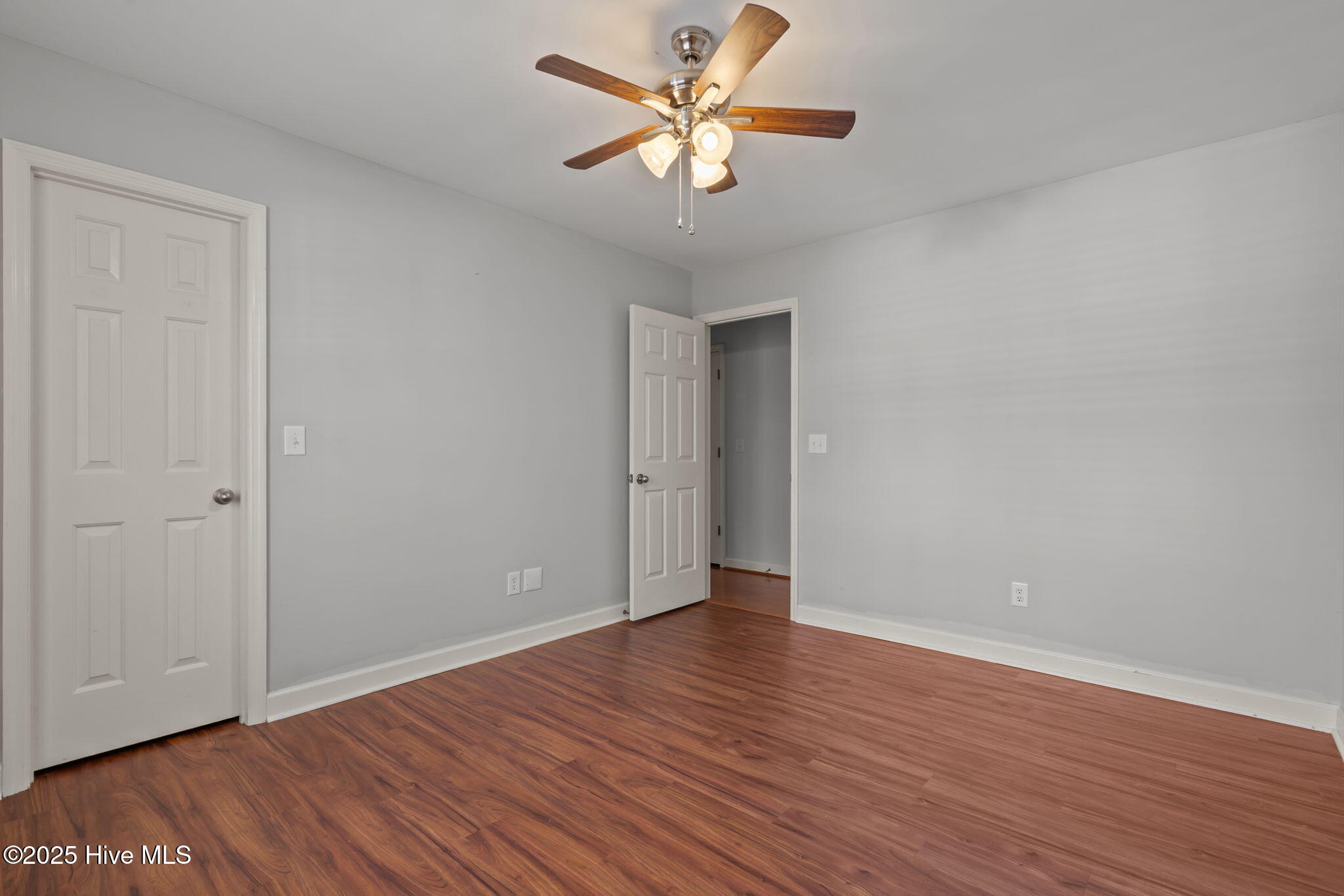 39 Bedford Circle Property Photo 27