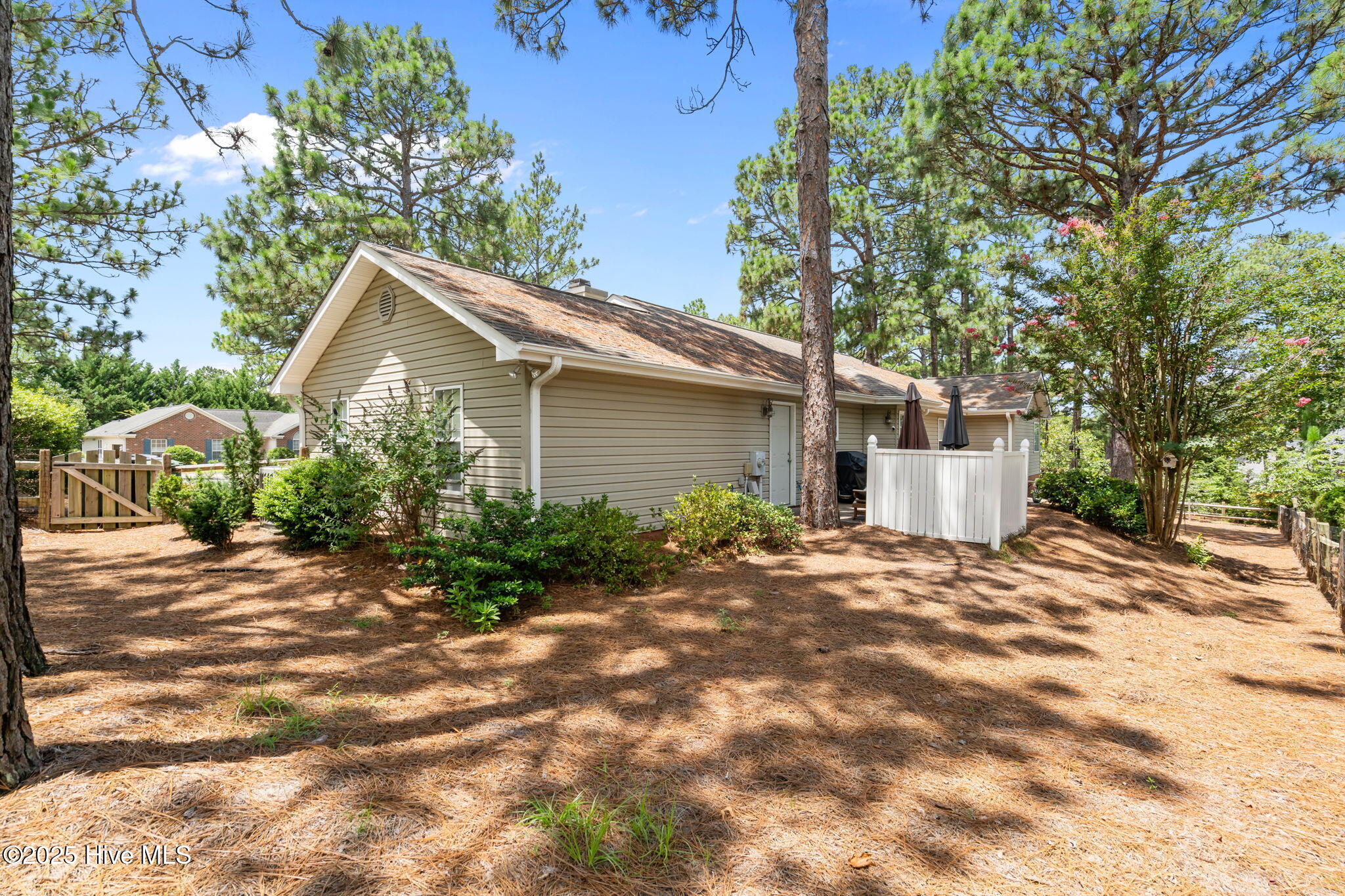 39 Bedford Circle Property Photo 32