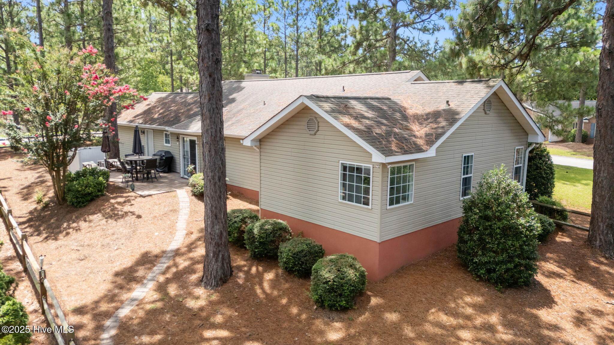 39 Bedford Circle Property Photo 35