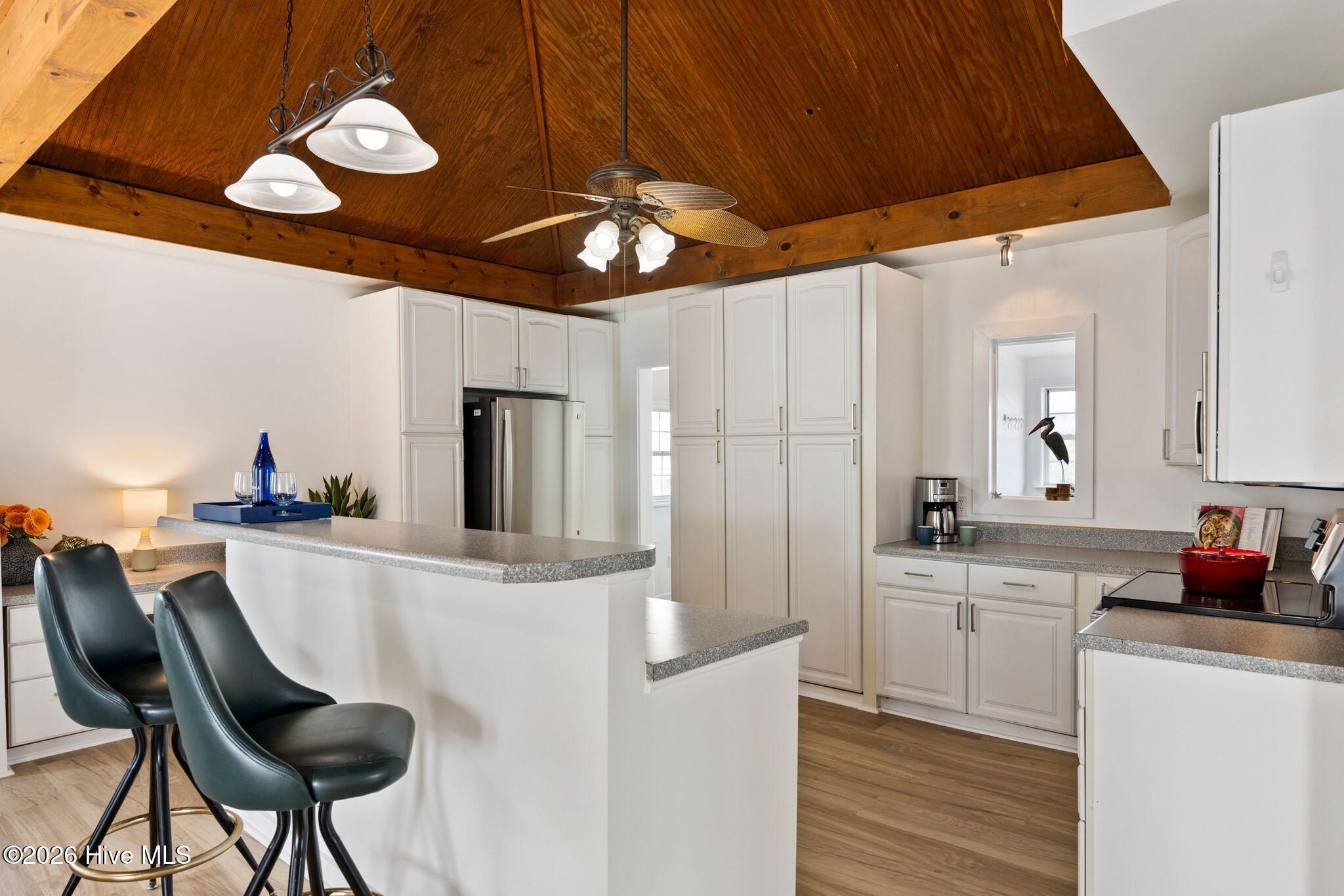 1202 Canal Drive Property Photo 10
