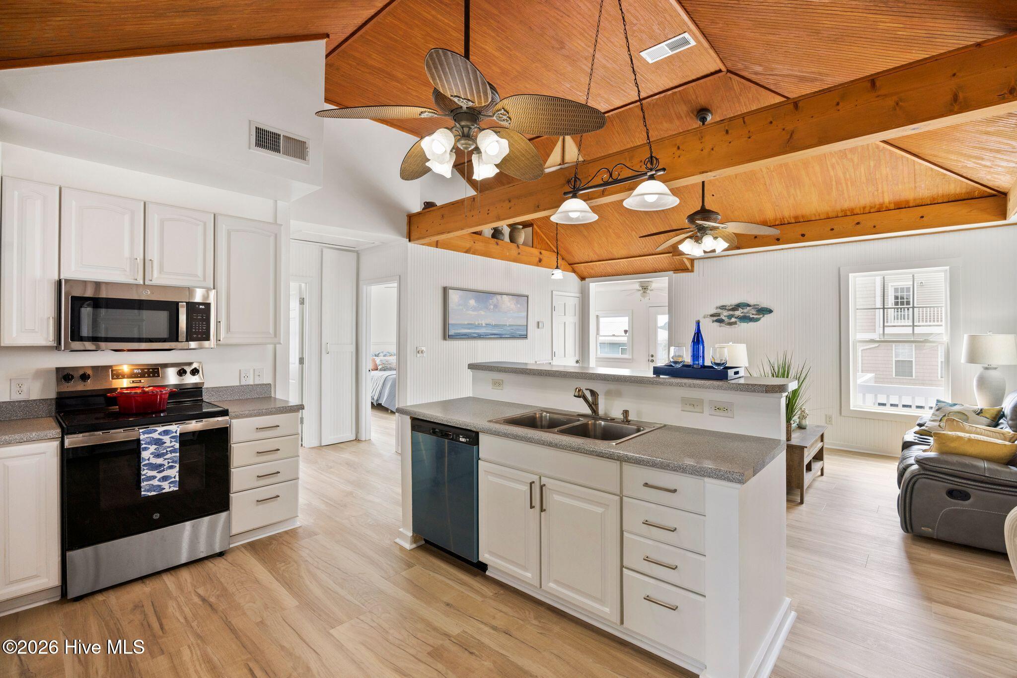 1202 Canal Drive Property Photo 11