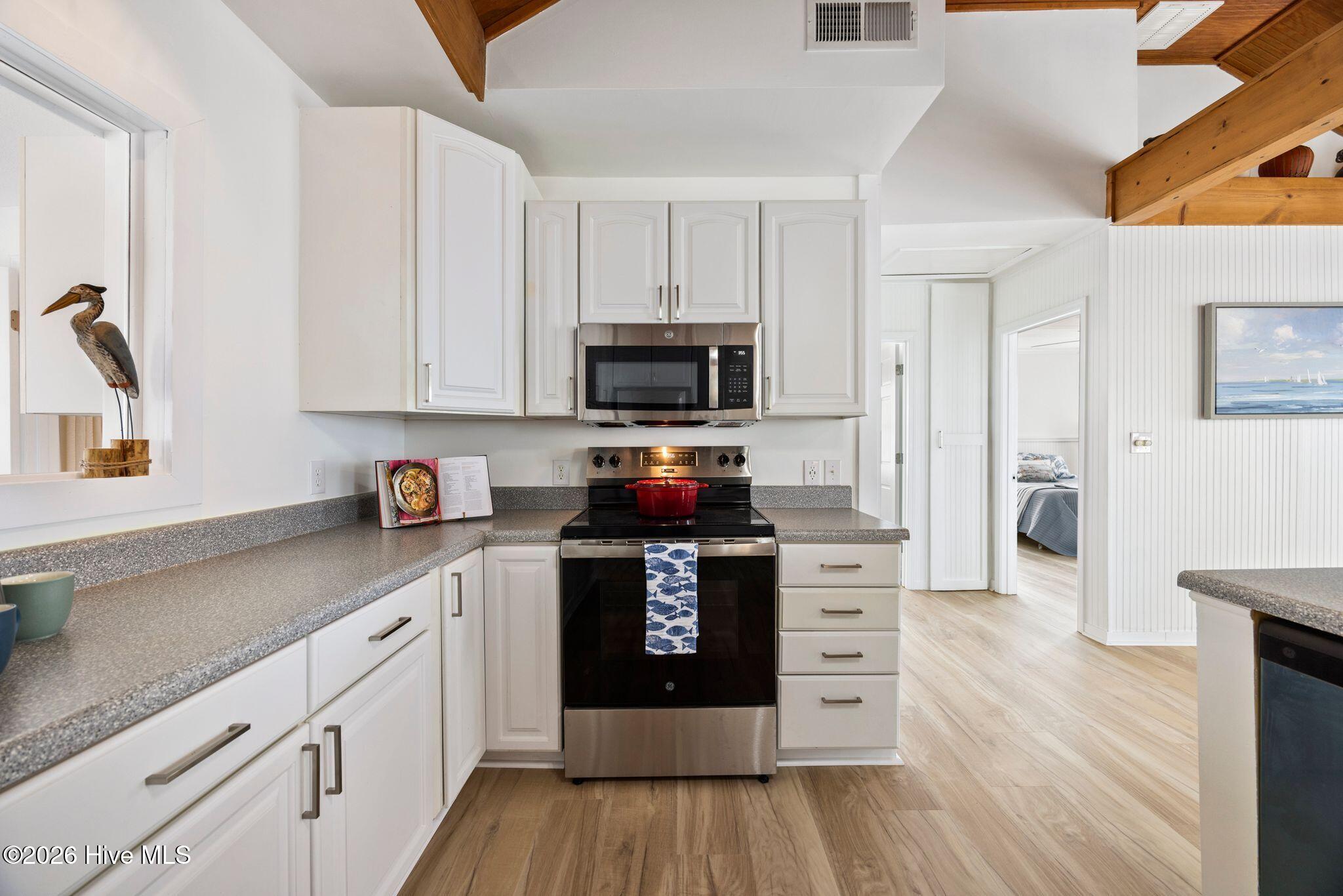 1202 Canal Drive Property Photo 12