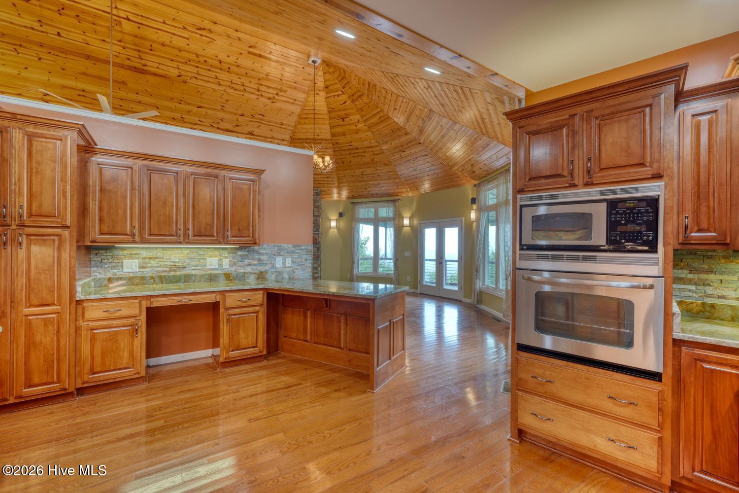 645 Outlook Road Property Photo 9