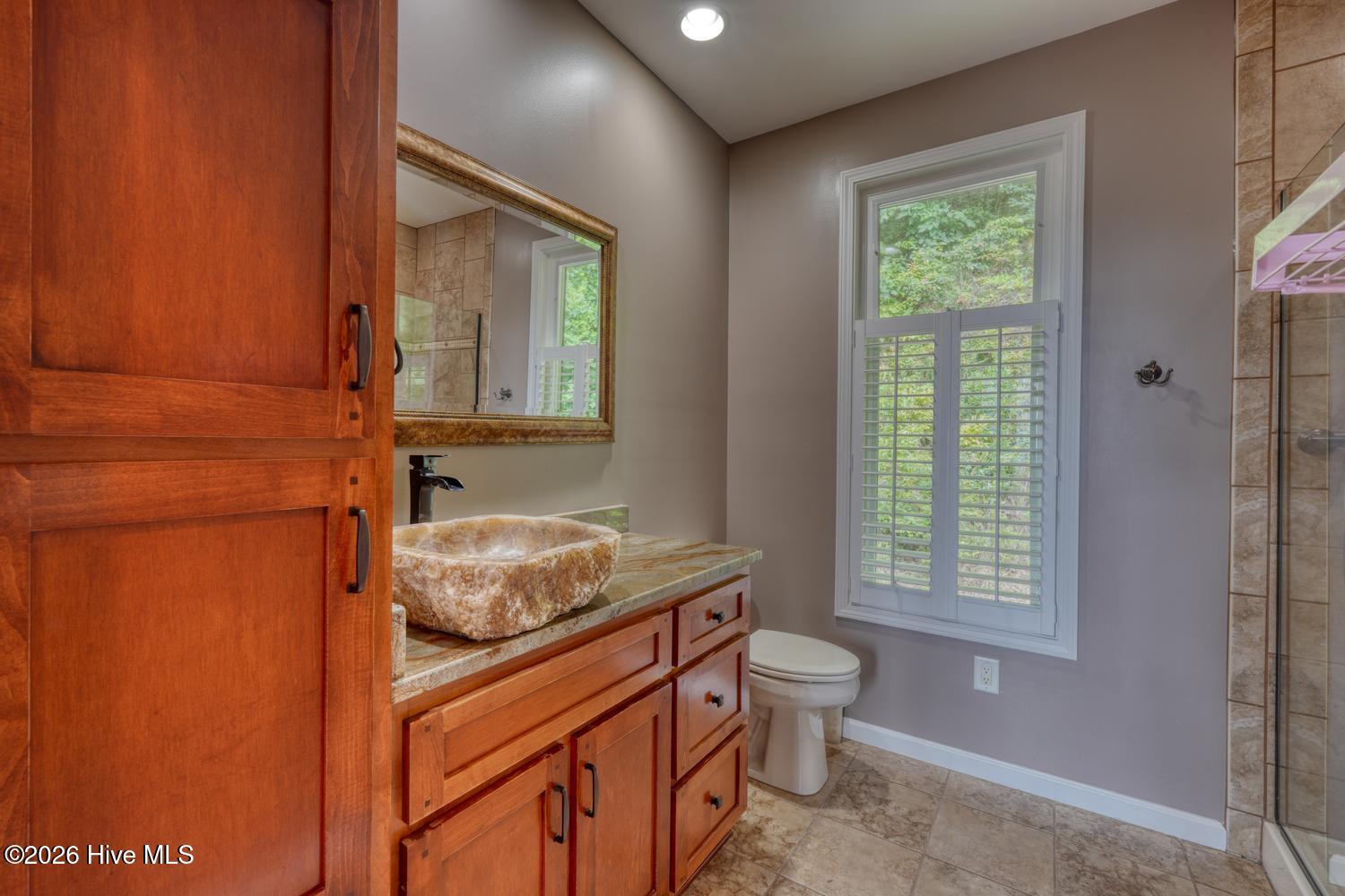 645 Outlook Road Property Photo 22