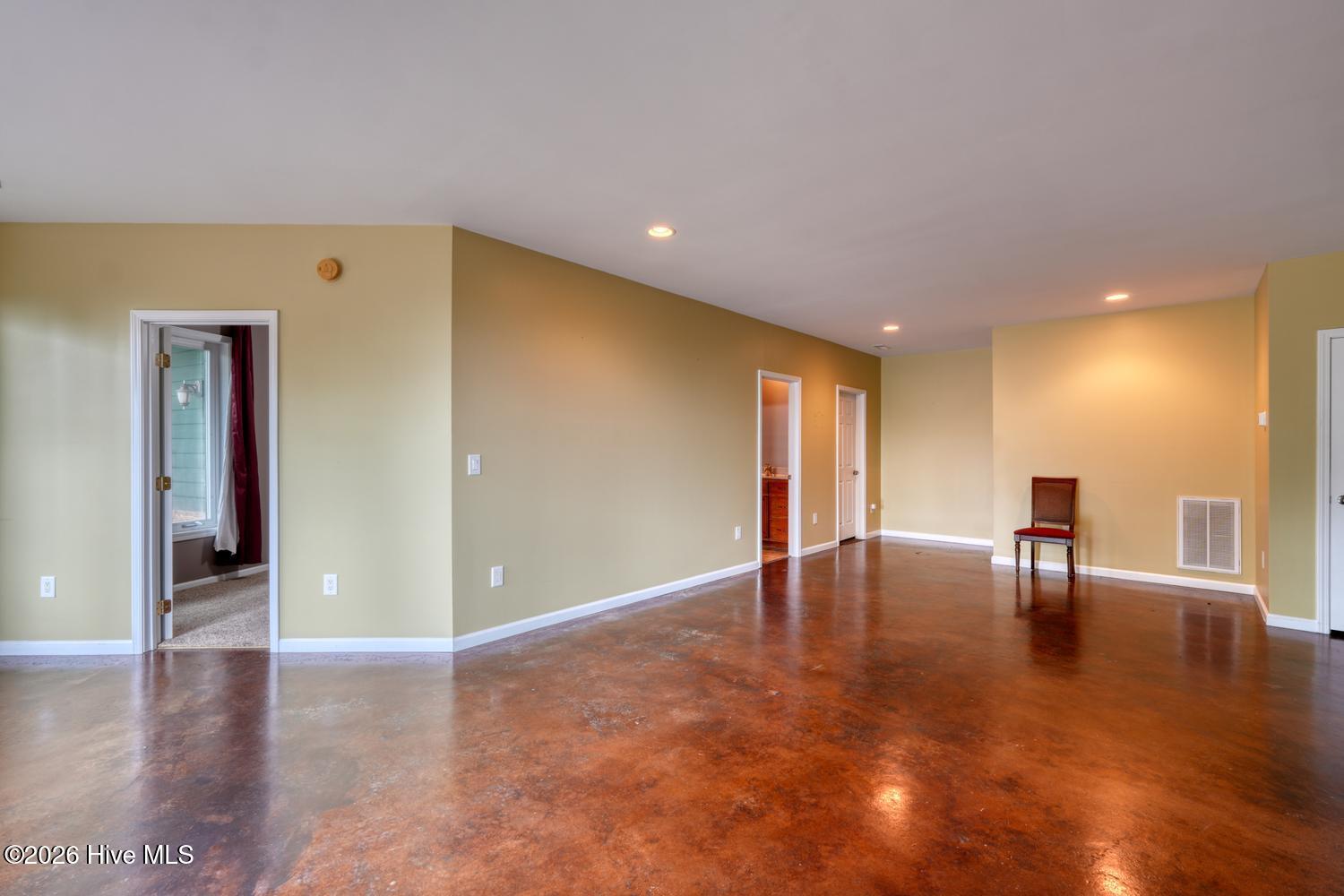 645 Outlook Road Property Photo 34